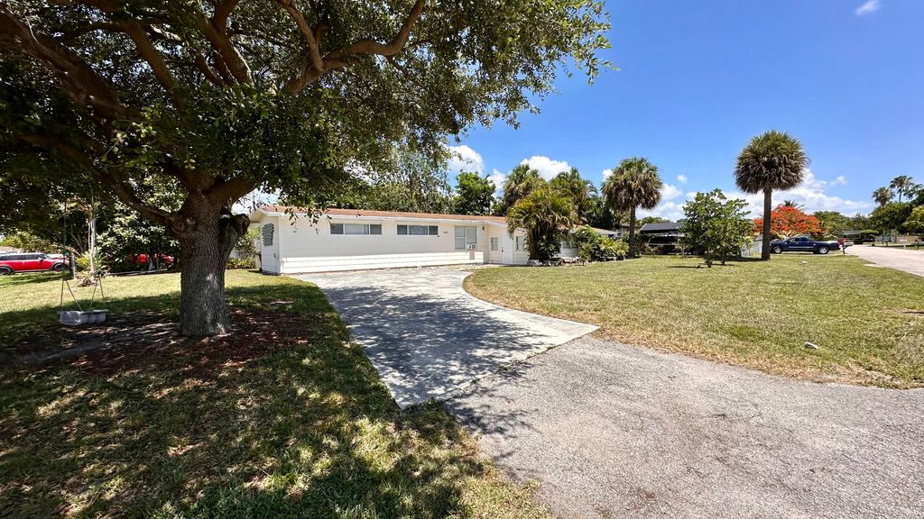 Photo of 4235 Sherri Court, Lake Worth, FL 33461 (MLS # R10993788)