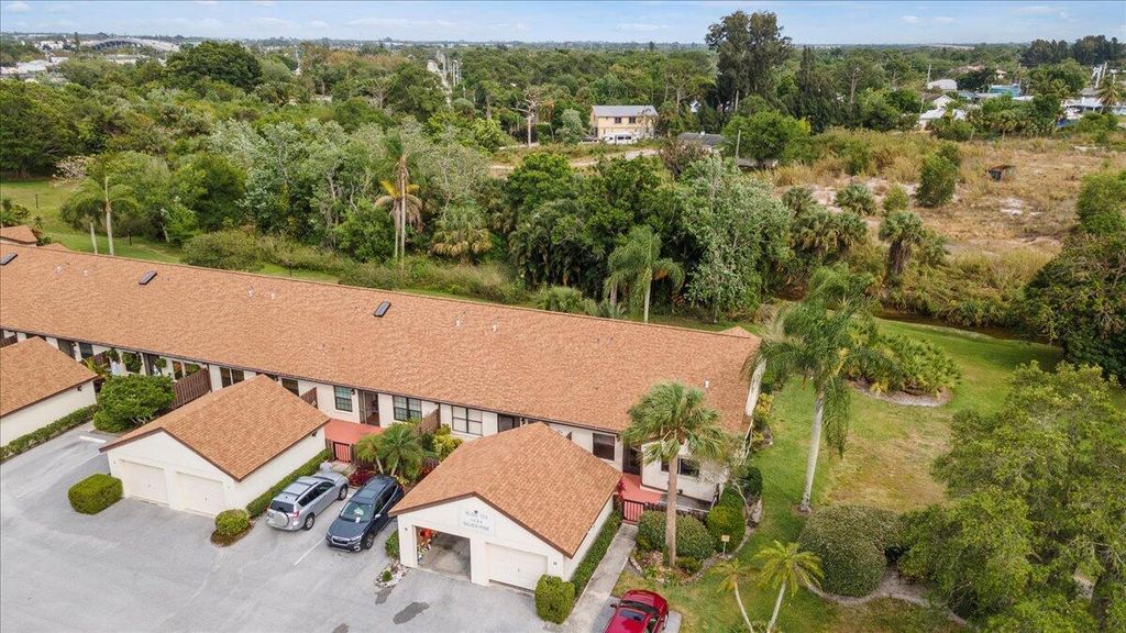 Photo of 1484 SW Silver Pine Way #H2, Palm City, FL 34990 (MLS # R10979017)