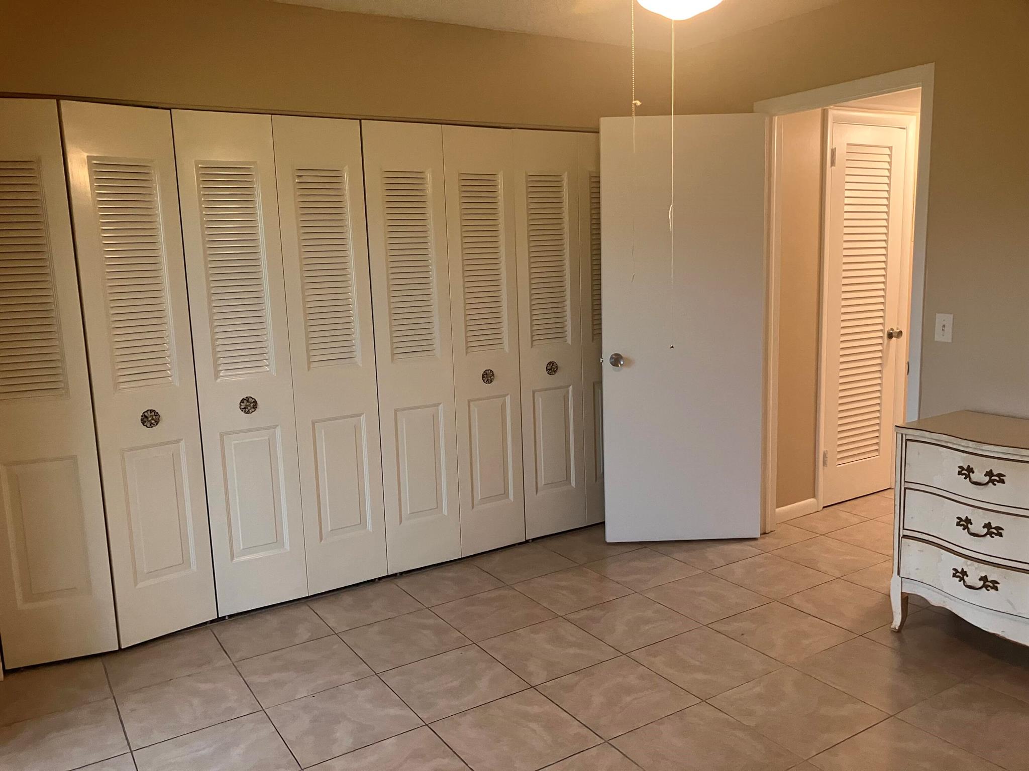 DORCHESTER CONDO - Residential