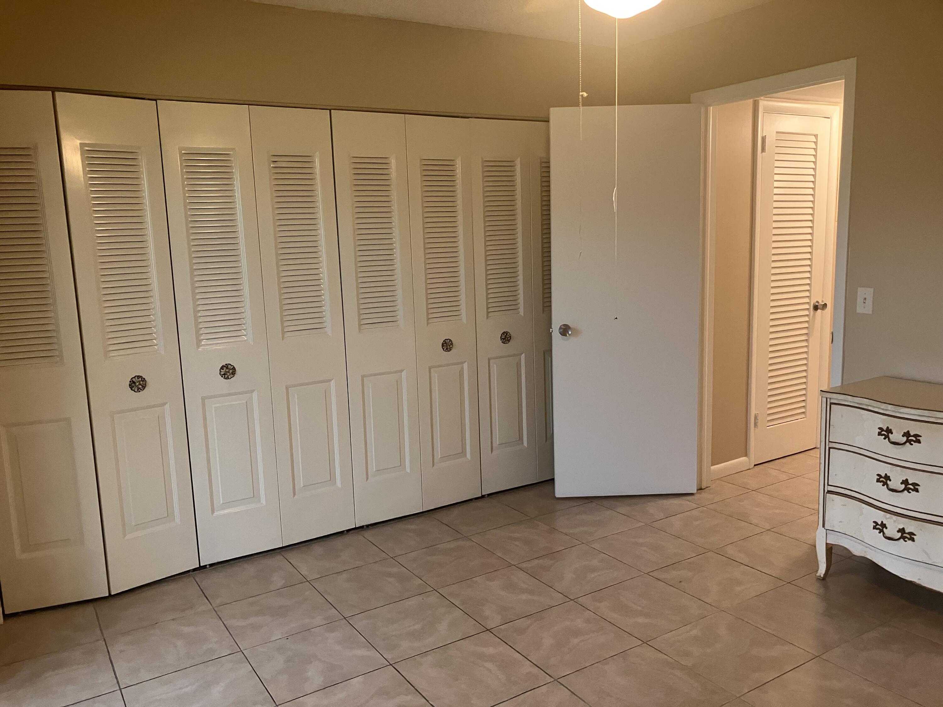 DORCHESTER CONDO - Residential