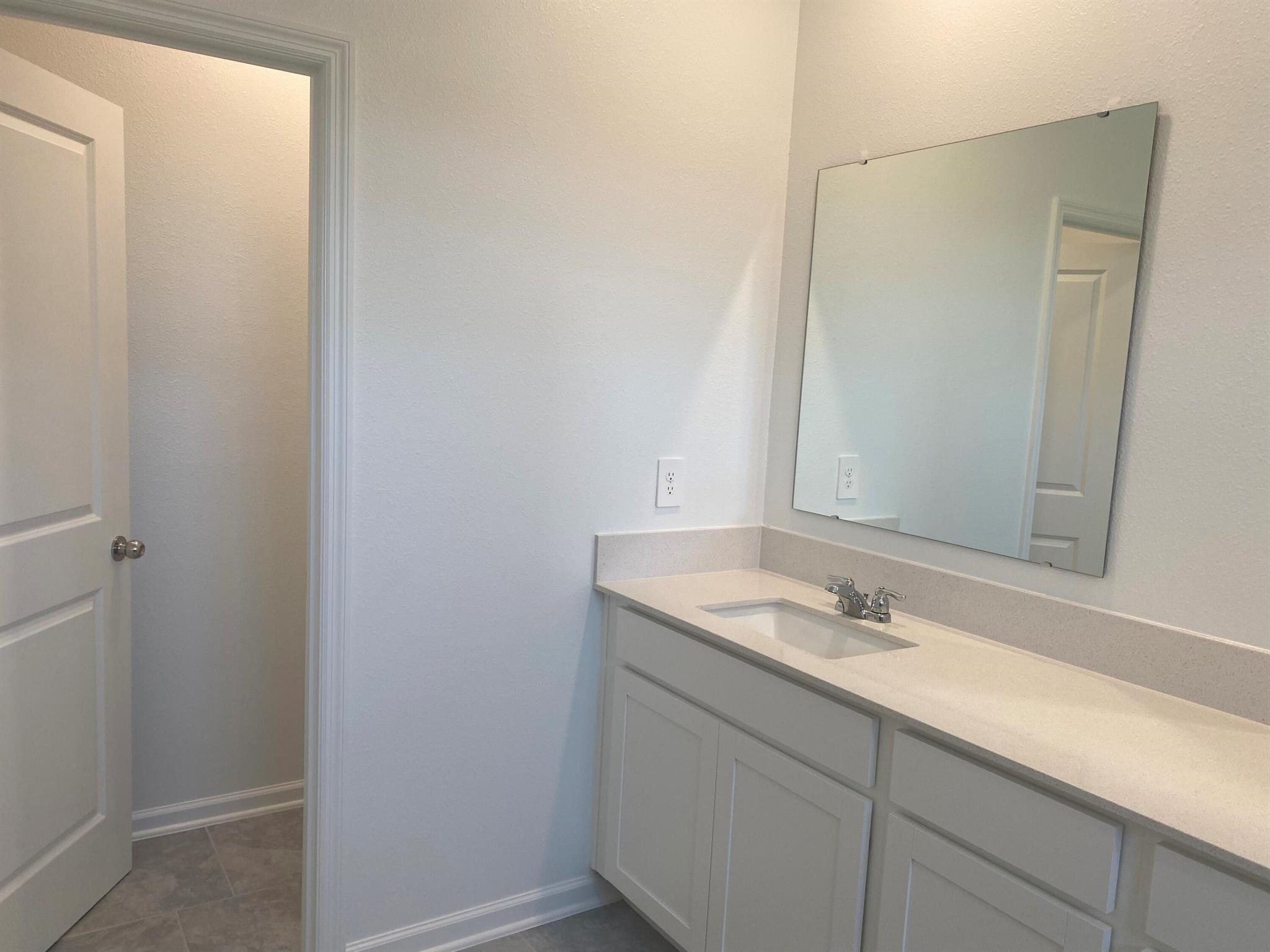 CHATEAU AT ASTONIA - Residential Lease