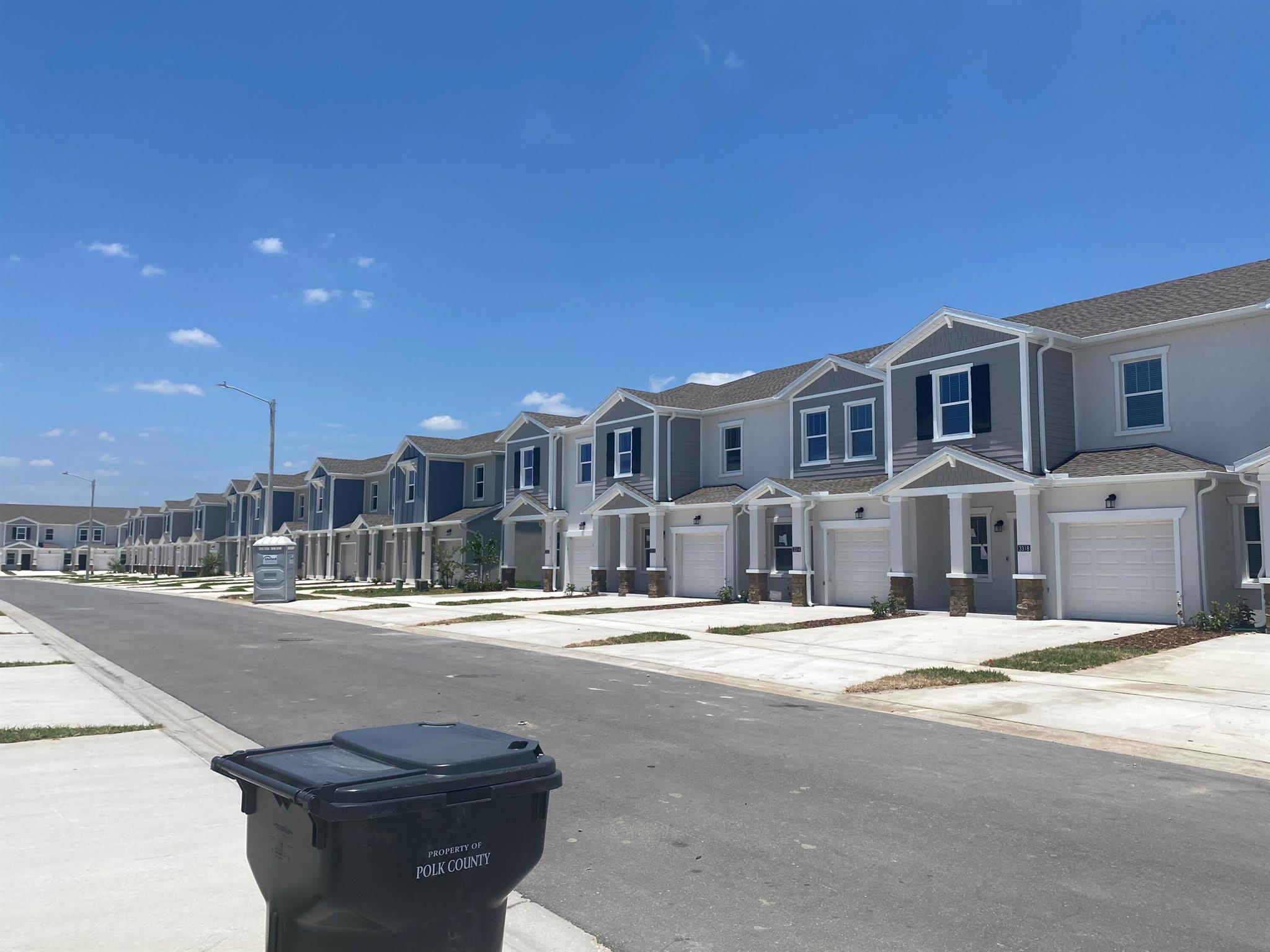 CHATEAU AT ASTONIA - Residential Lease