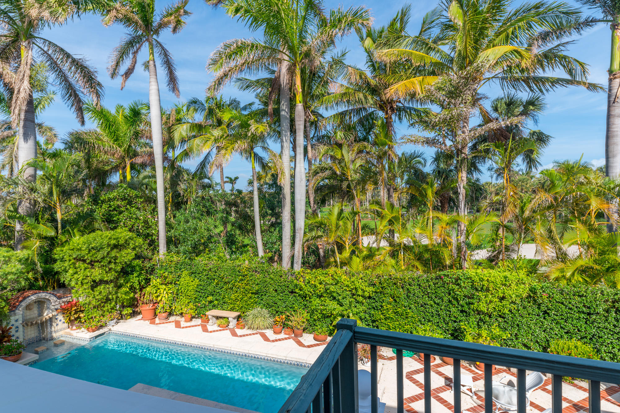 REVERIE - Residential