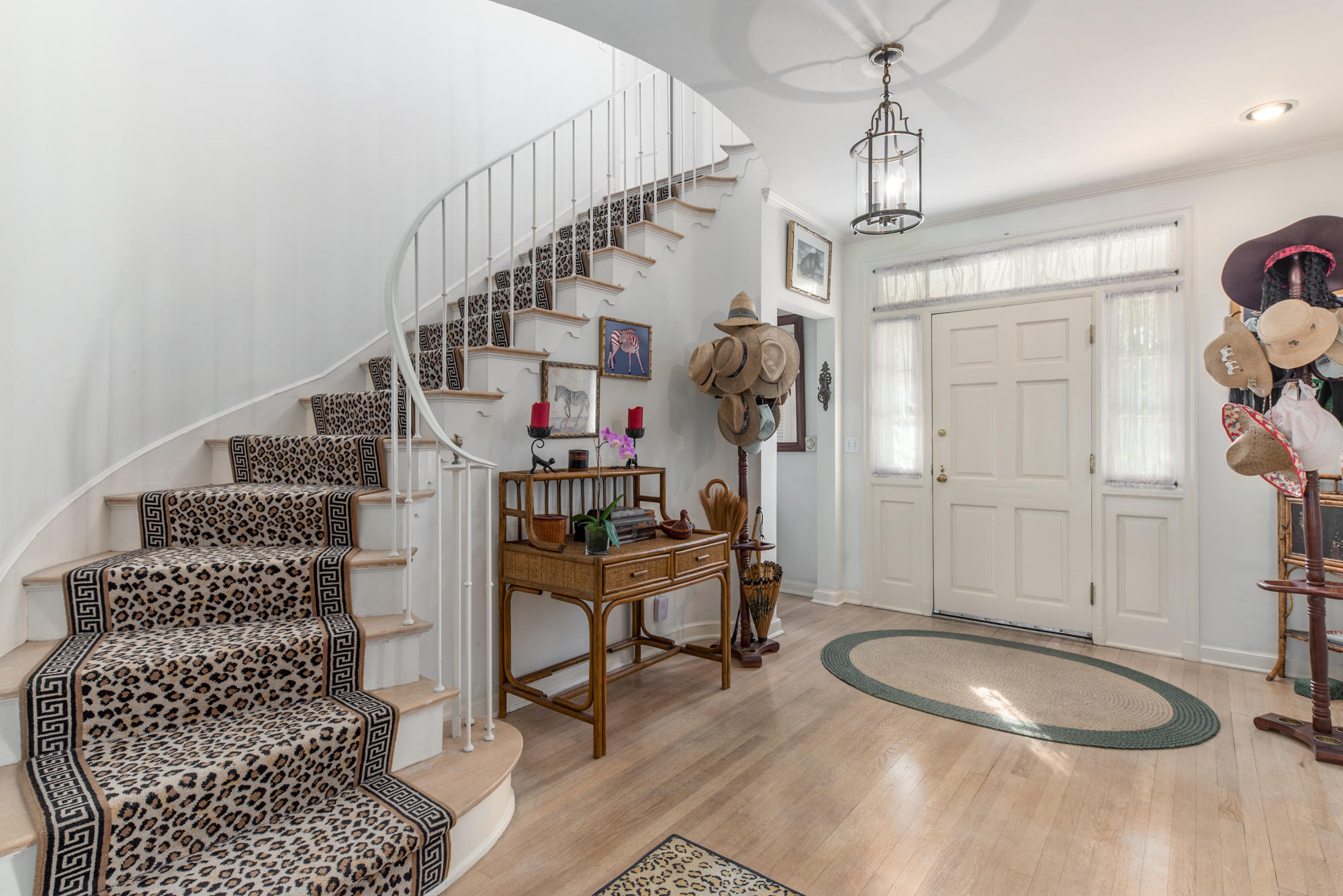 REVERIE - Residential