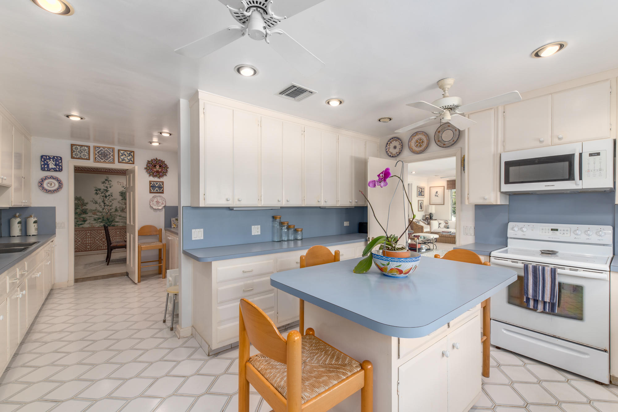 REVERIE - Residential