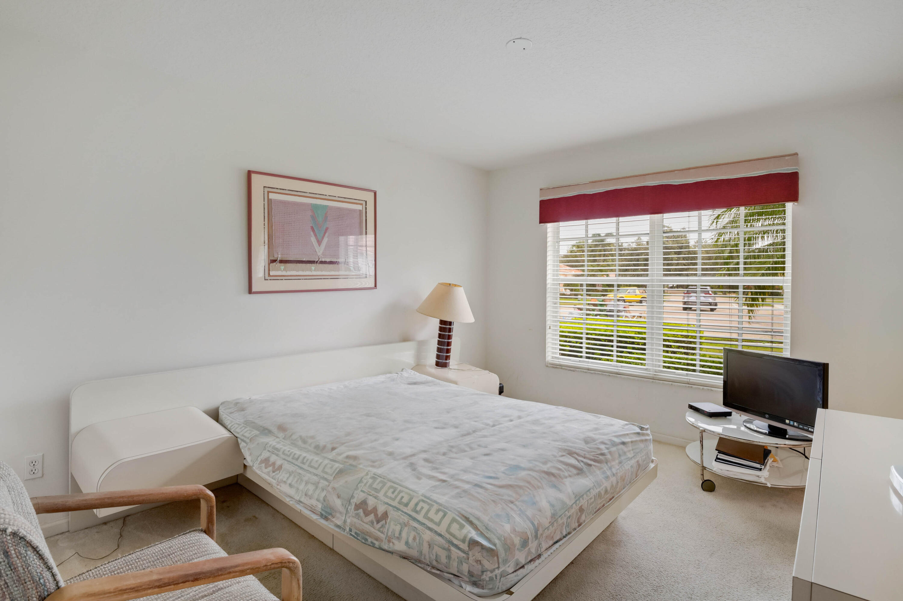 VALENCIA ISLES 3 - Residential