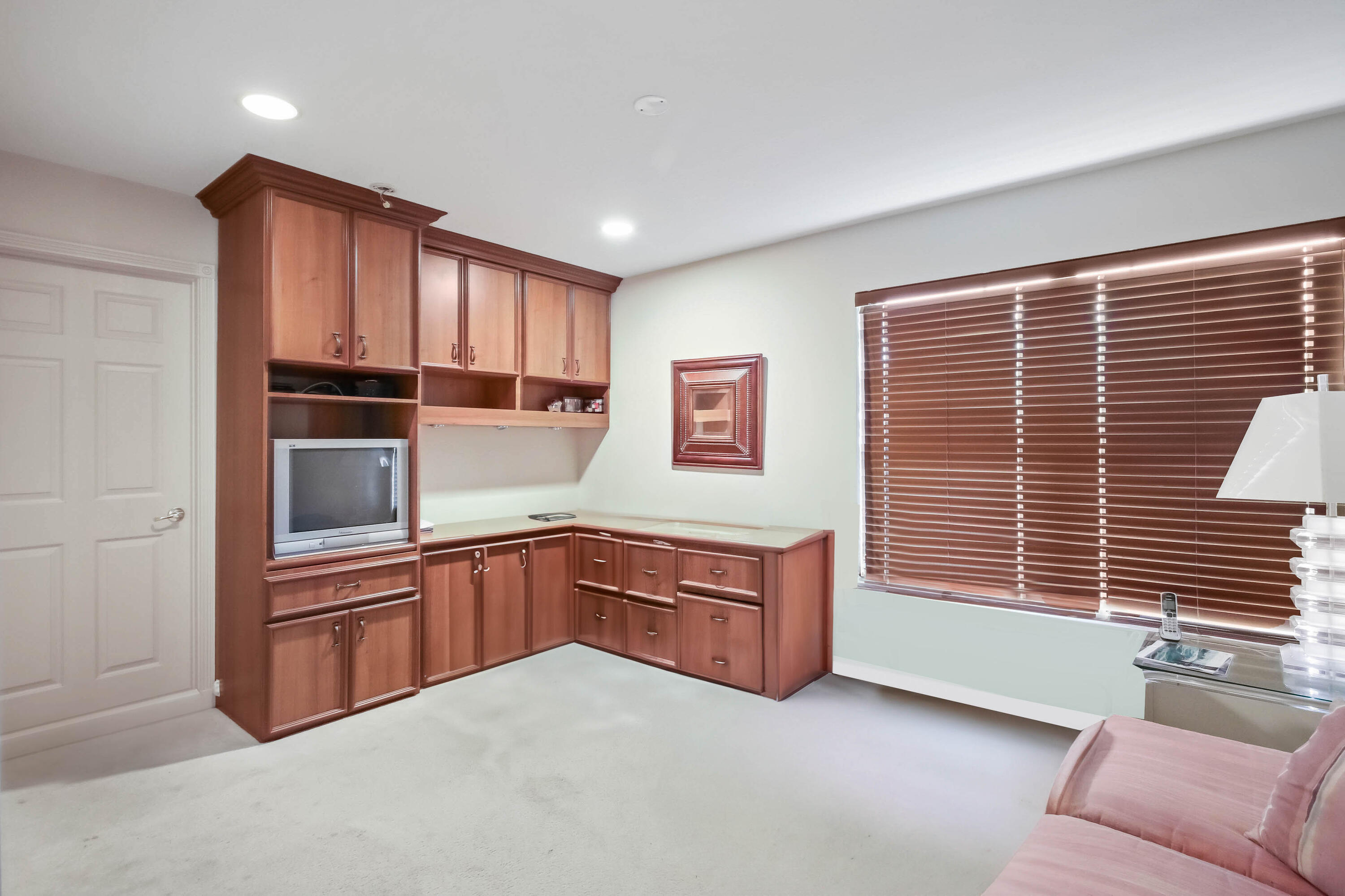 VALENCIA ISLES 3 - Residential