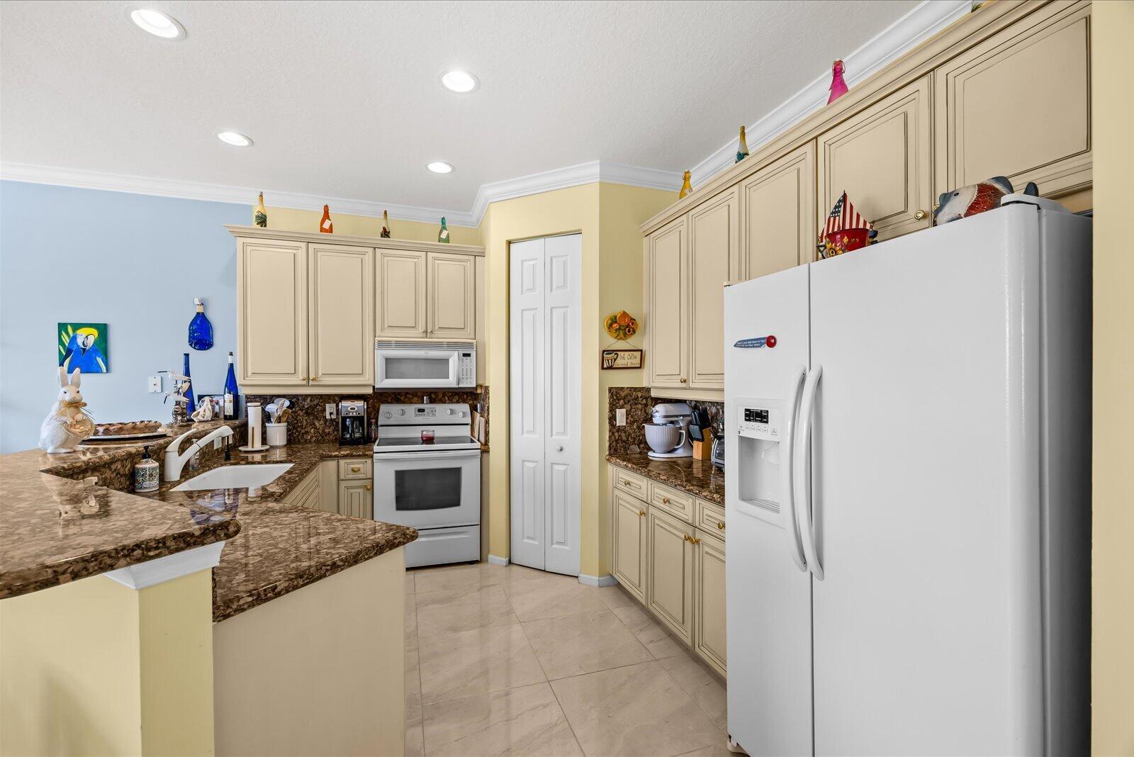 MARINER BAY - Residential