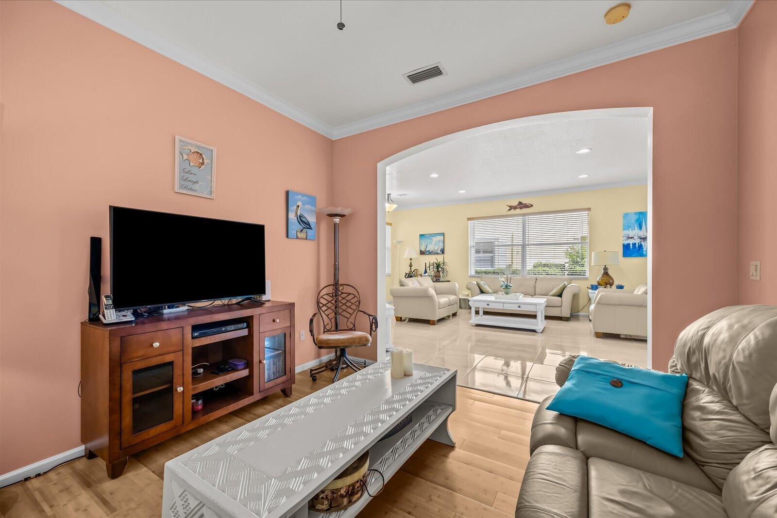 MARINER BAY - Residential