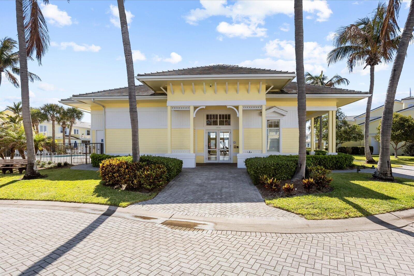 MARINER BAY - Residential