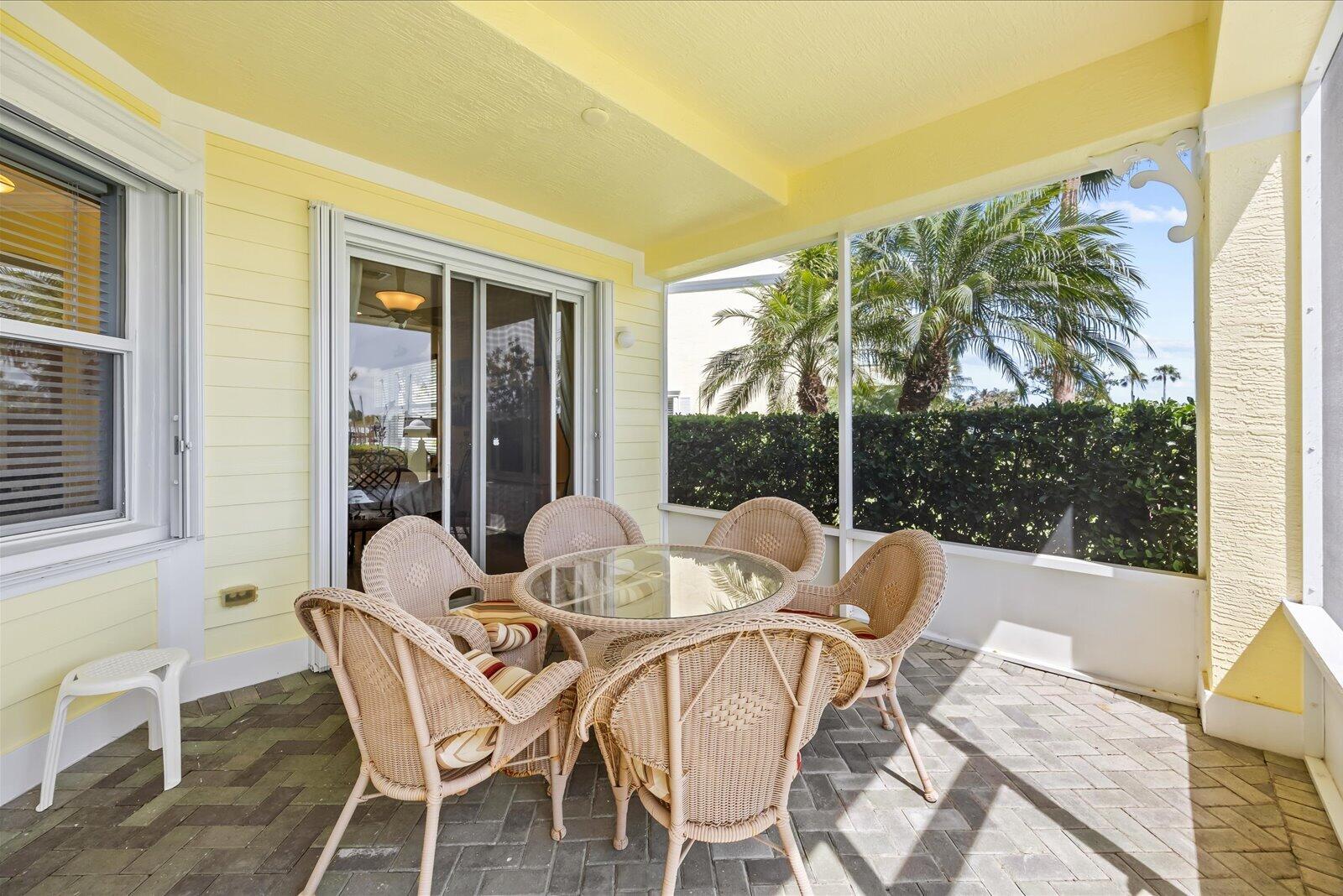 MARINER BAY - Residential