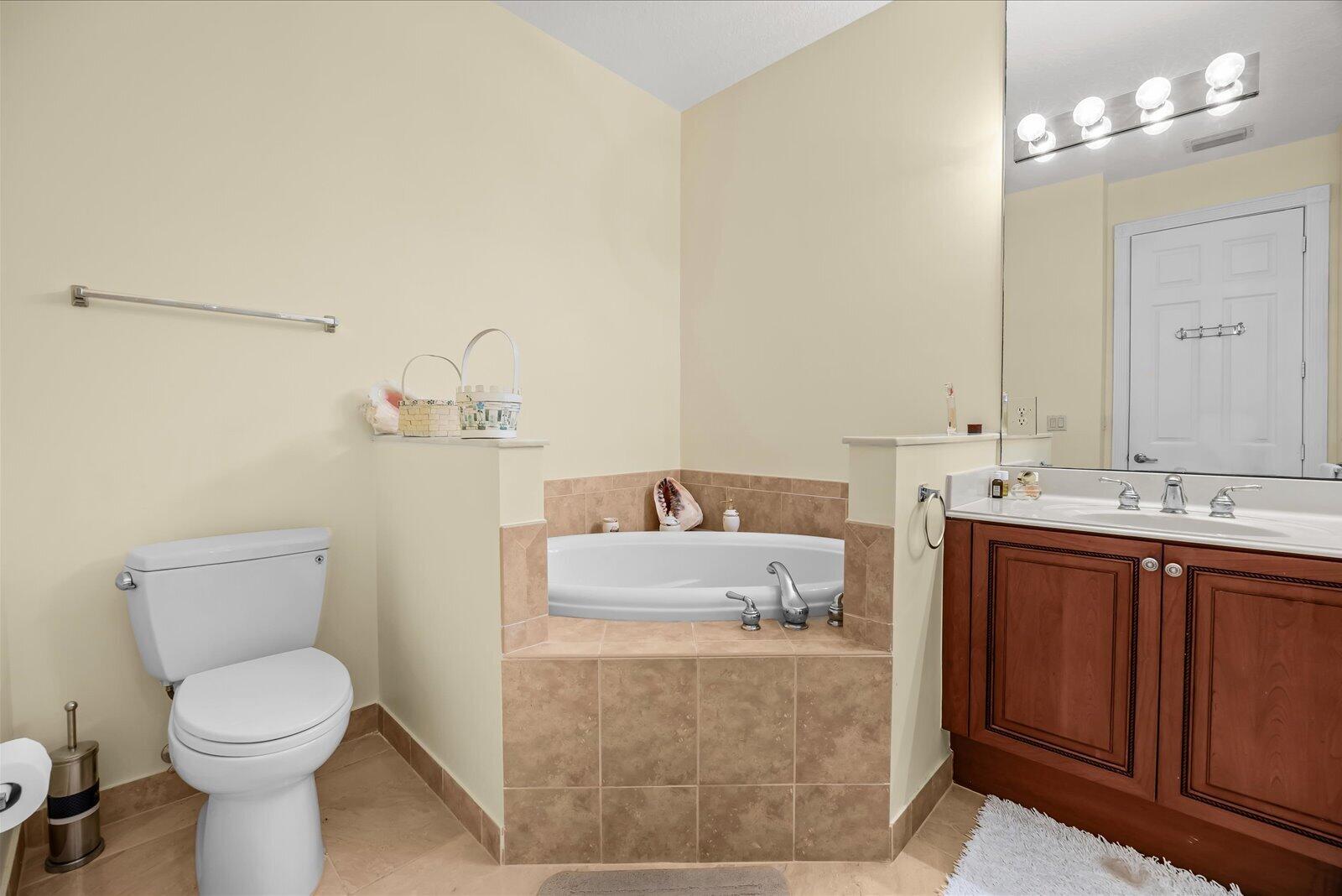 MARINER BAY - Residential