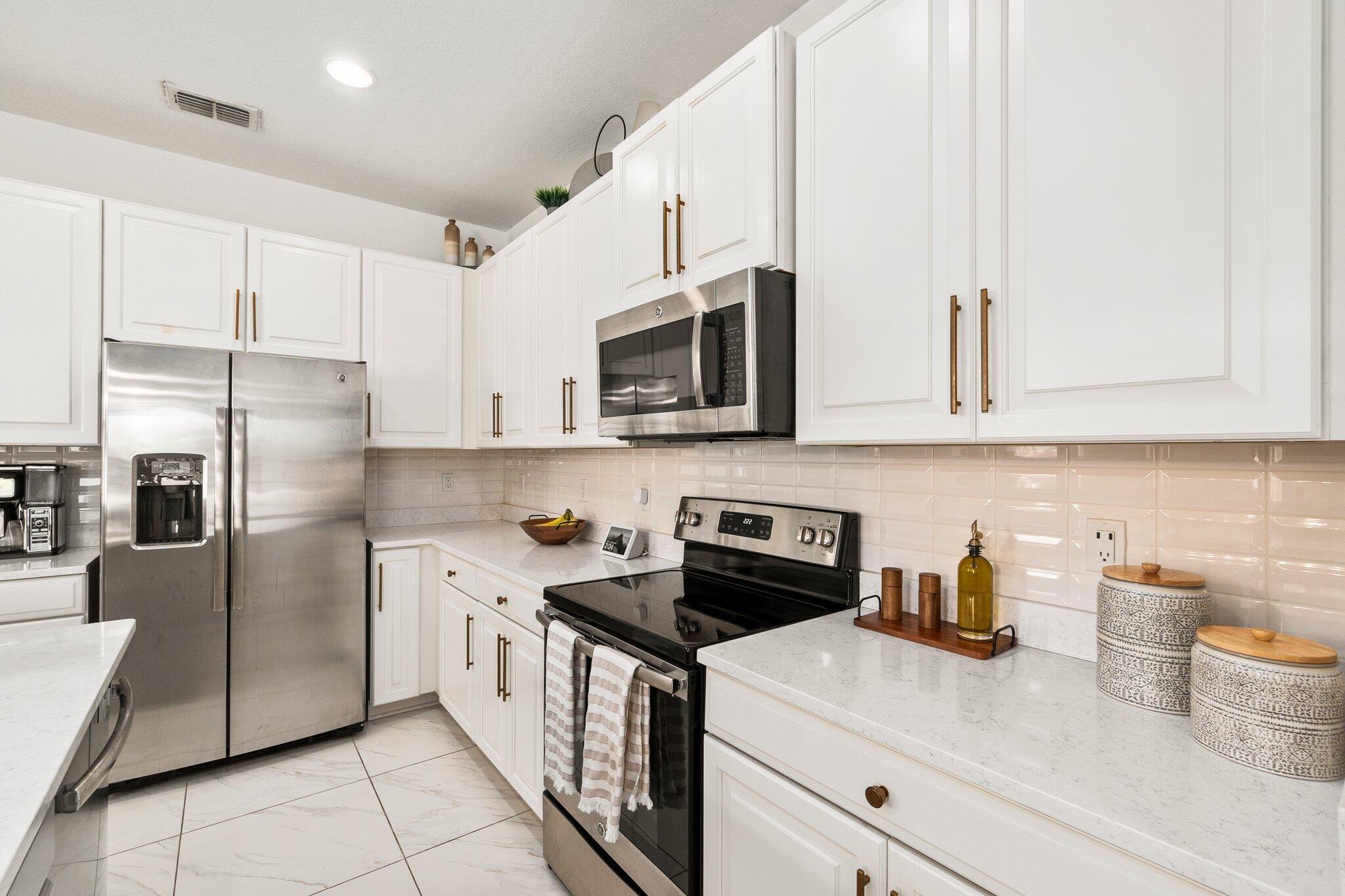 TESORO PRESERVE PLAT NO 5 - Residential Lease