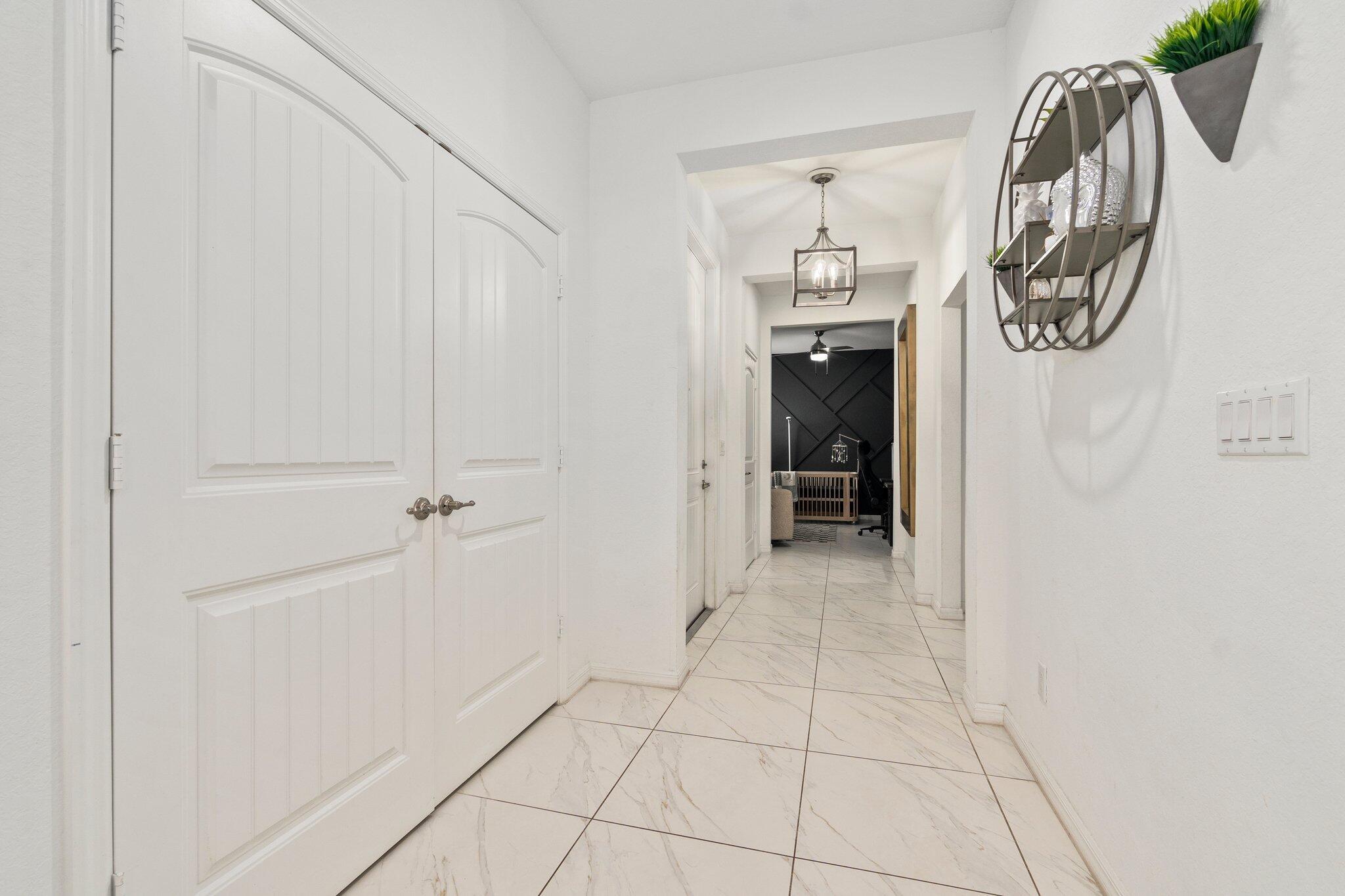 TESORO PRESERVE PLAT NO 5 - Residential Lease