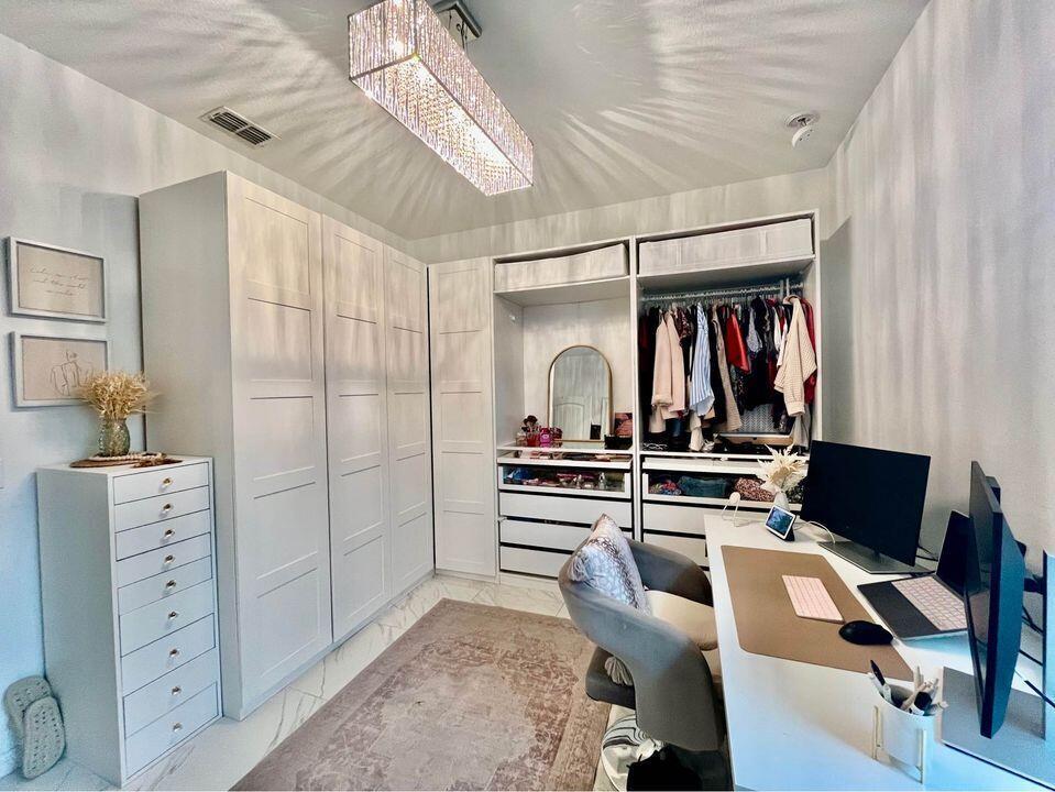 TESORO PRESERVE PLAT NO 5 - Residential Lease