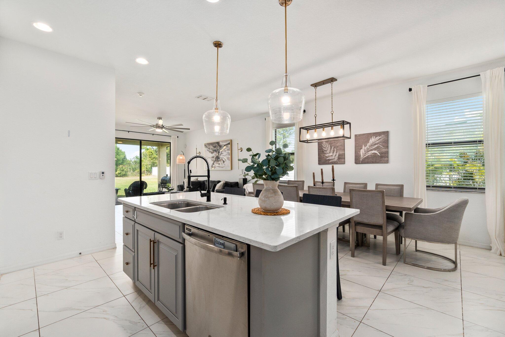 TESORO PRESERVE PLAT NO 5 - Residential Lease