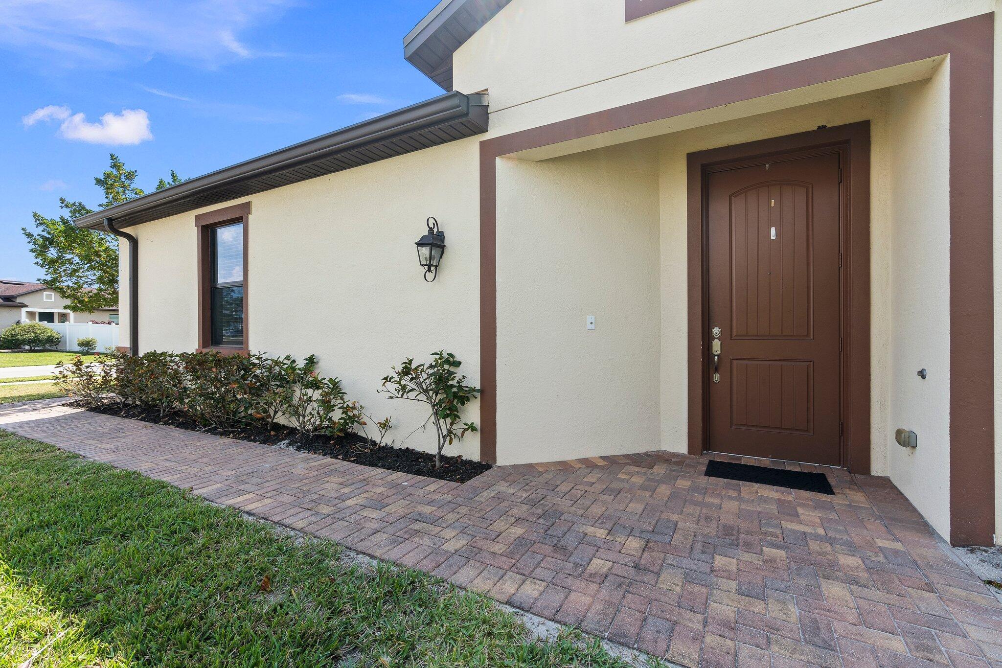 TESORO PRESERVE PLAT NO 5 - Residential Lease