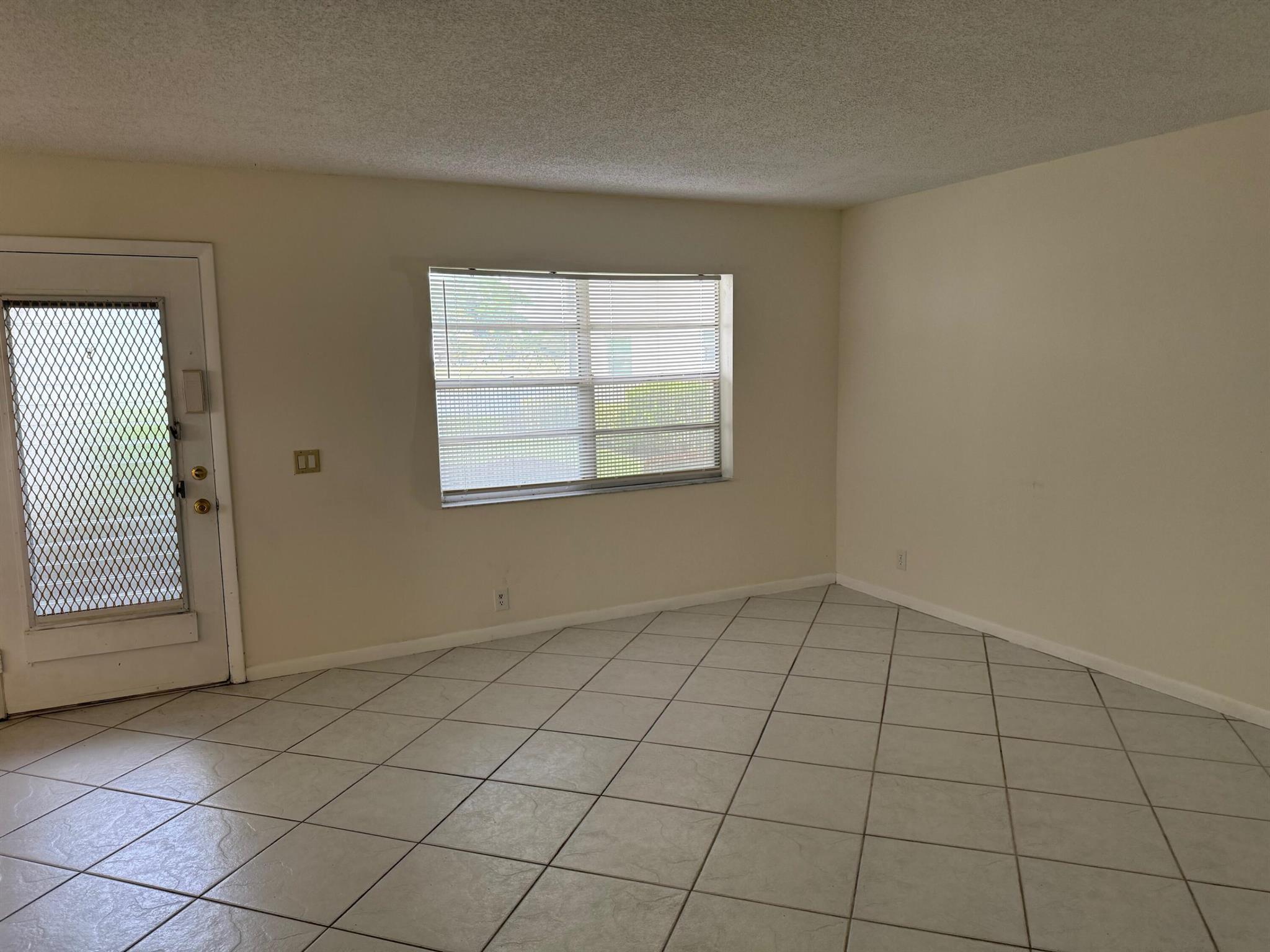 KINGS POINT CAPRI CONDOS - Residential Lease