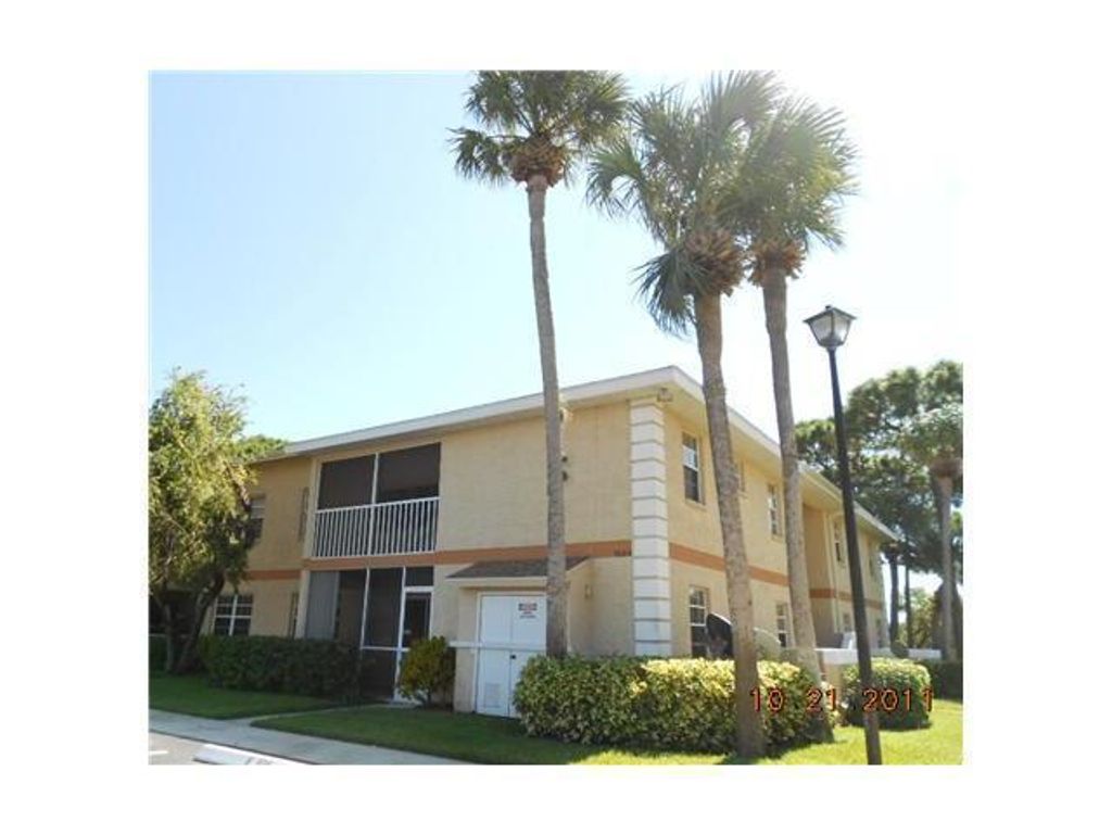 Photo of 1533 SE Royal Green Circle #C-206, Port Saint Lucie, FL 34952 (MLS # R10705910)