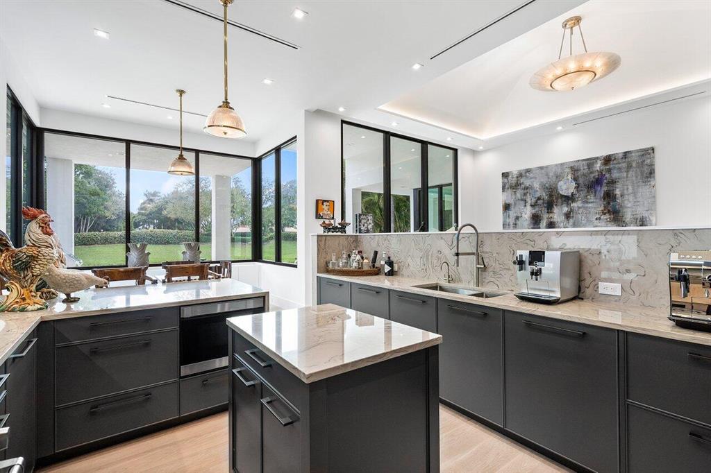 FRENCHMANS CREEK - Residential