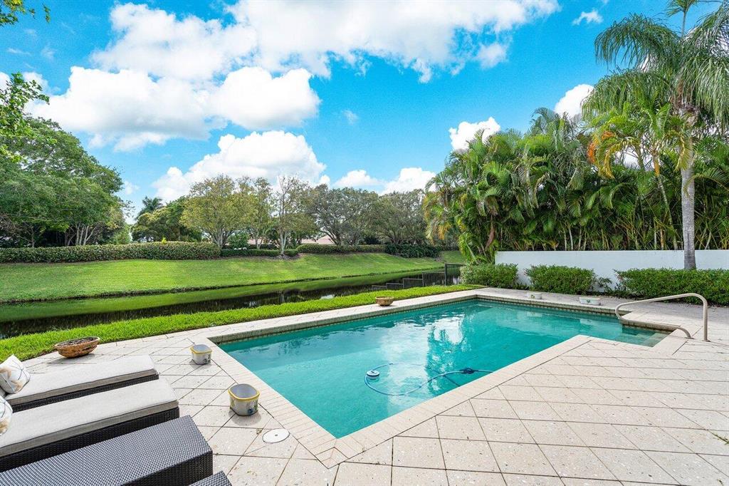 FRENCHMANS CREEK - Residential