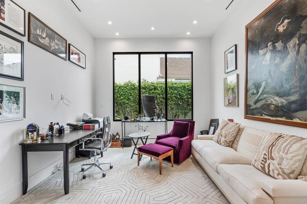 FRENCHMANS CREEK - Residential