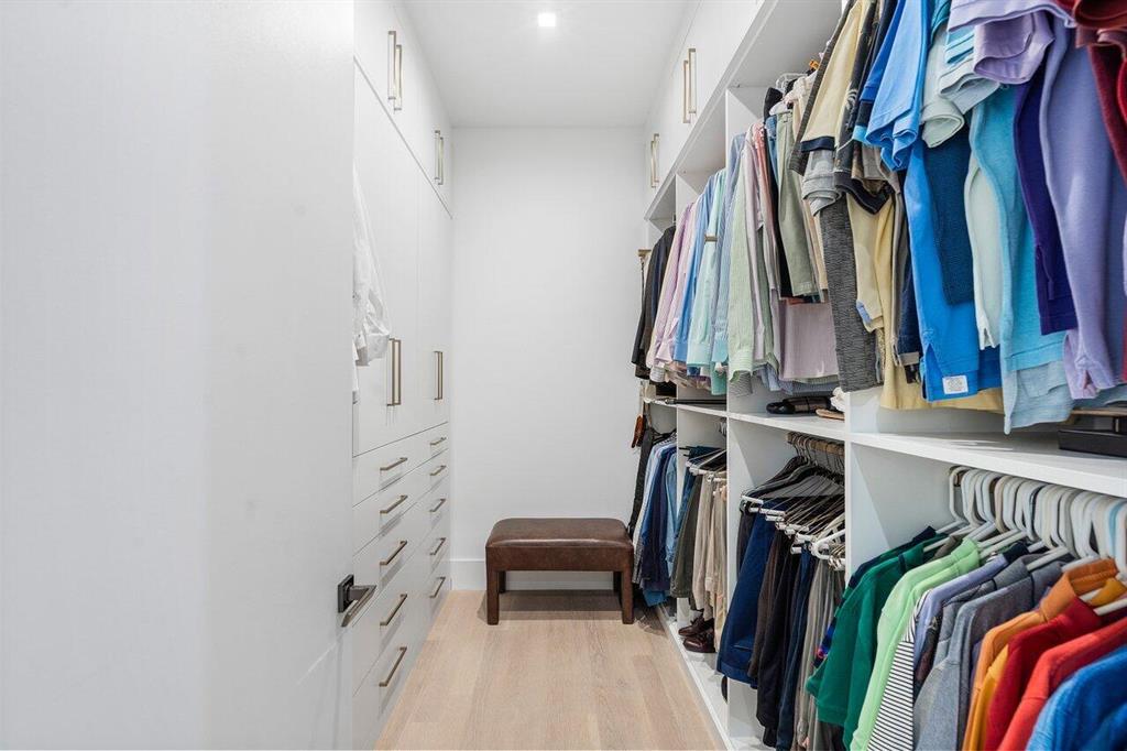 FRENCHMANS CREEK - Residential