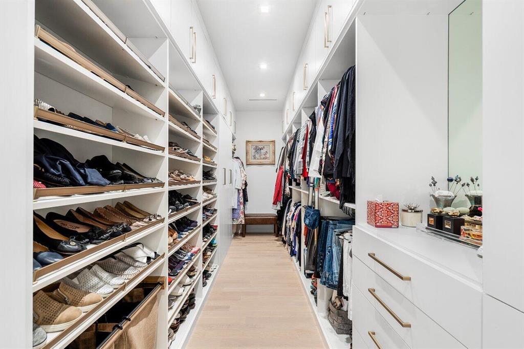 FRENCHMANS CREEK - Residential