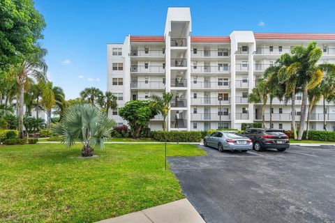 A home in Lake Worth