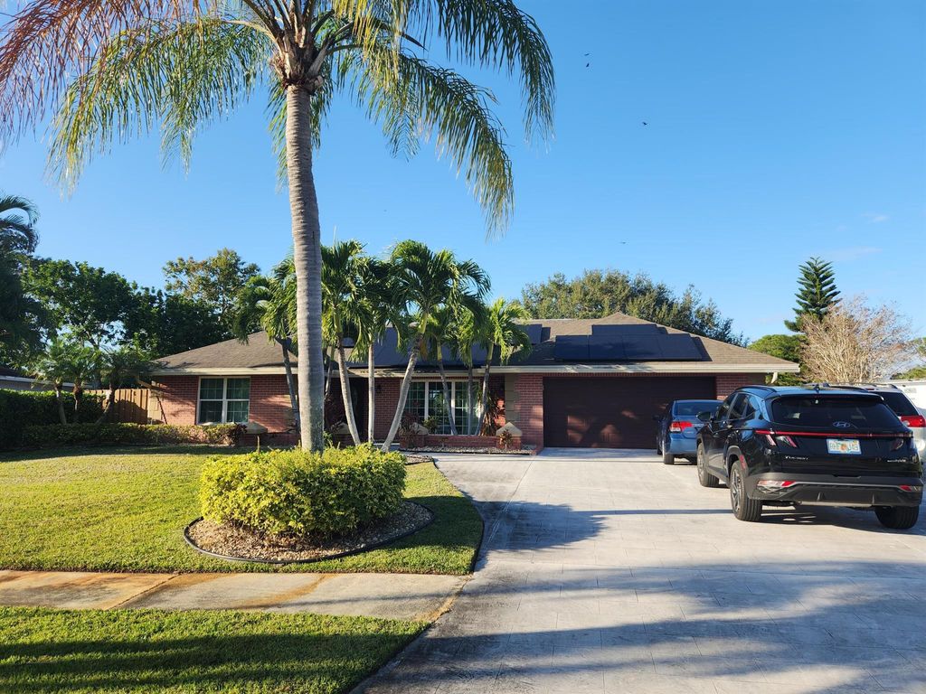 Photo of 357 NE Brasher Court, Port Saint Lucie, FL 34983 (MLS # R11079446)