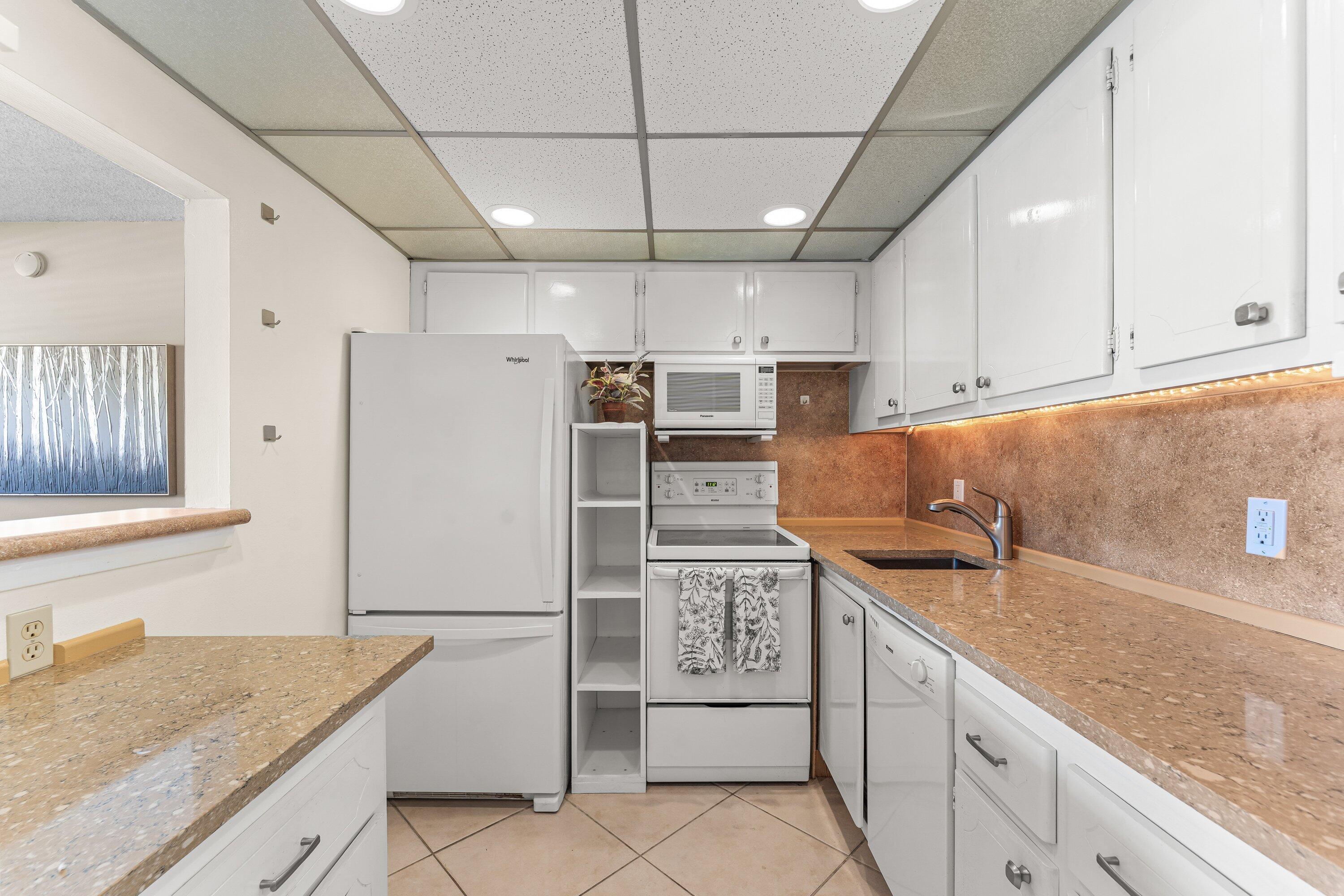 1017 Harwood C