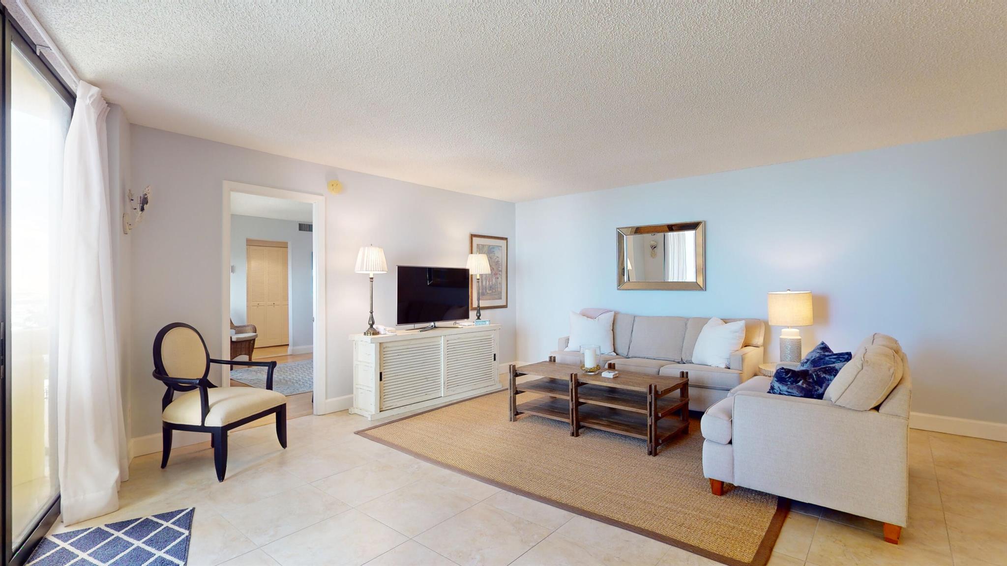 2800 N Ocean Drive B-7d