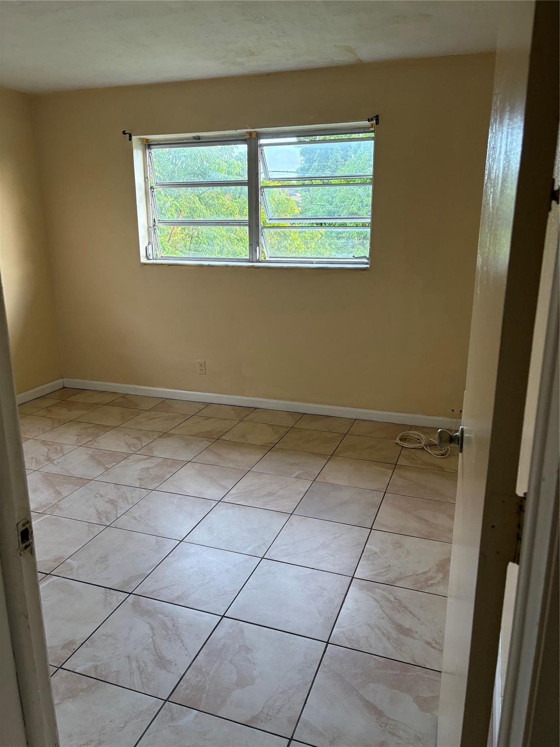 sunrise - Residential Lease