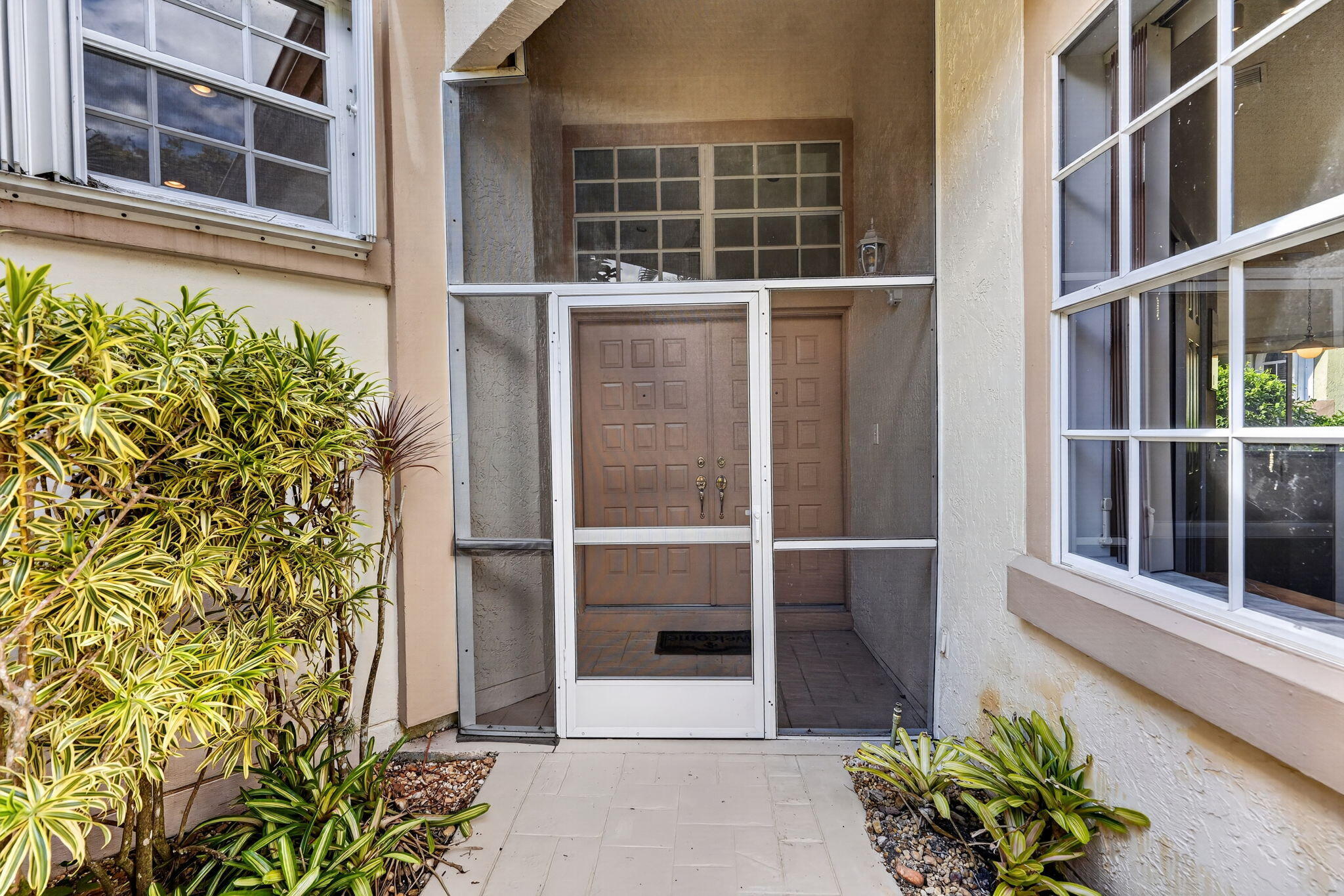 12850 Oak Knoll Drive