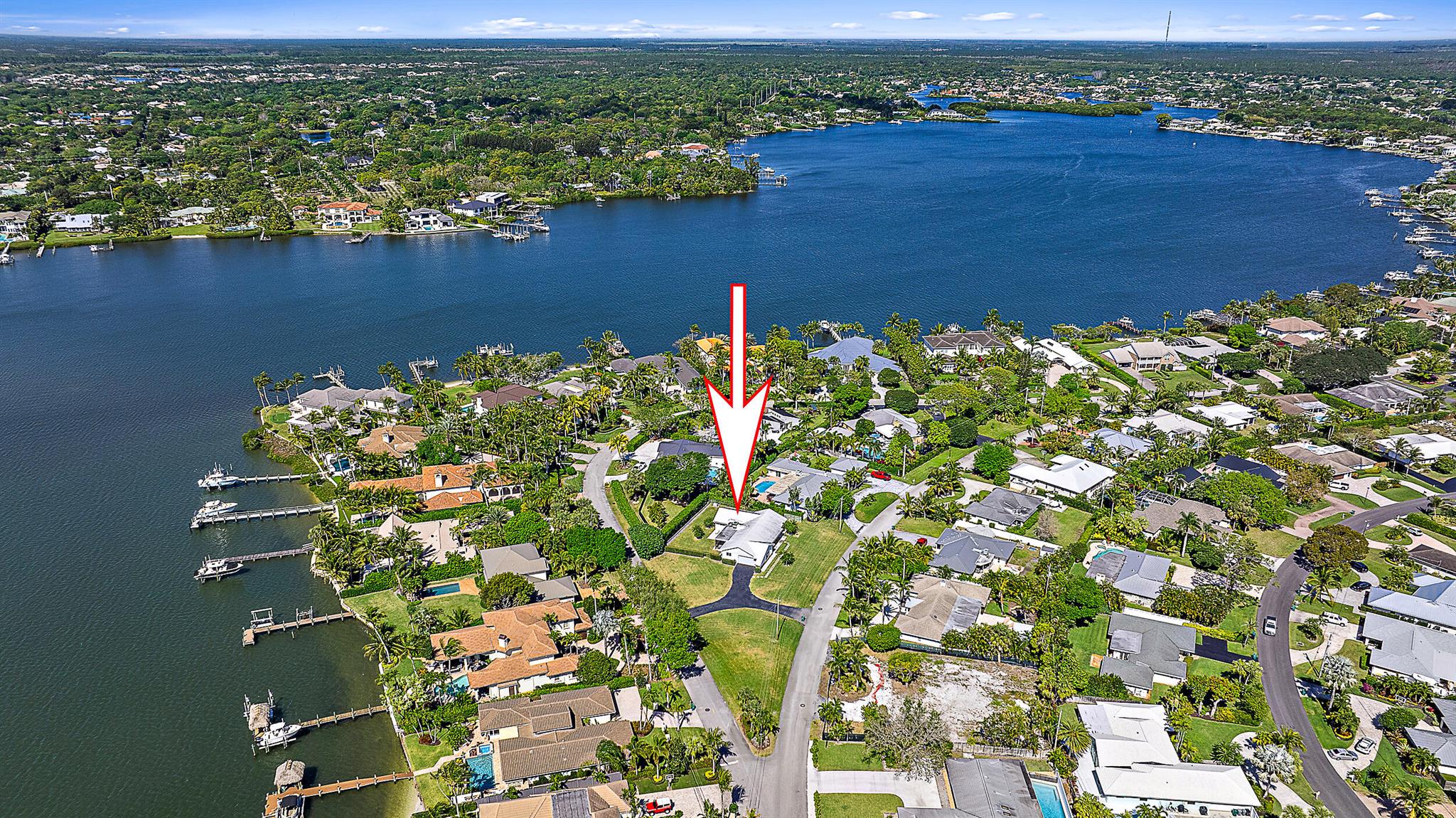 121 River Drive