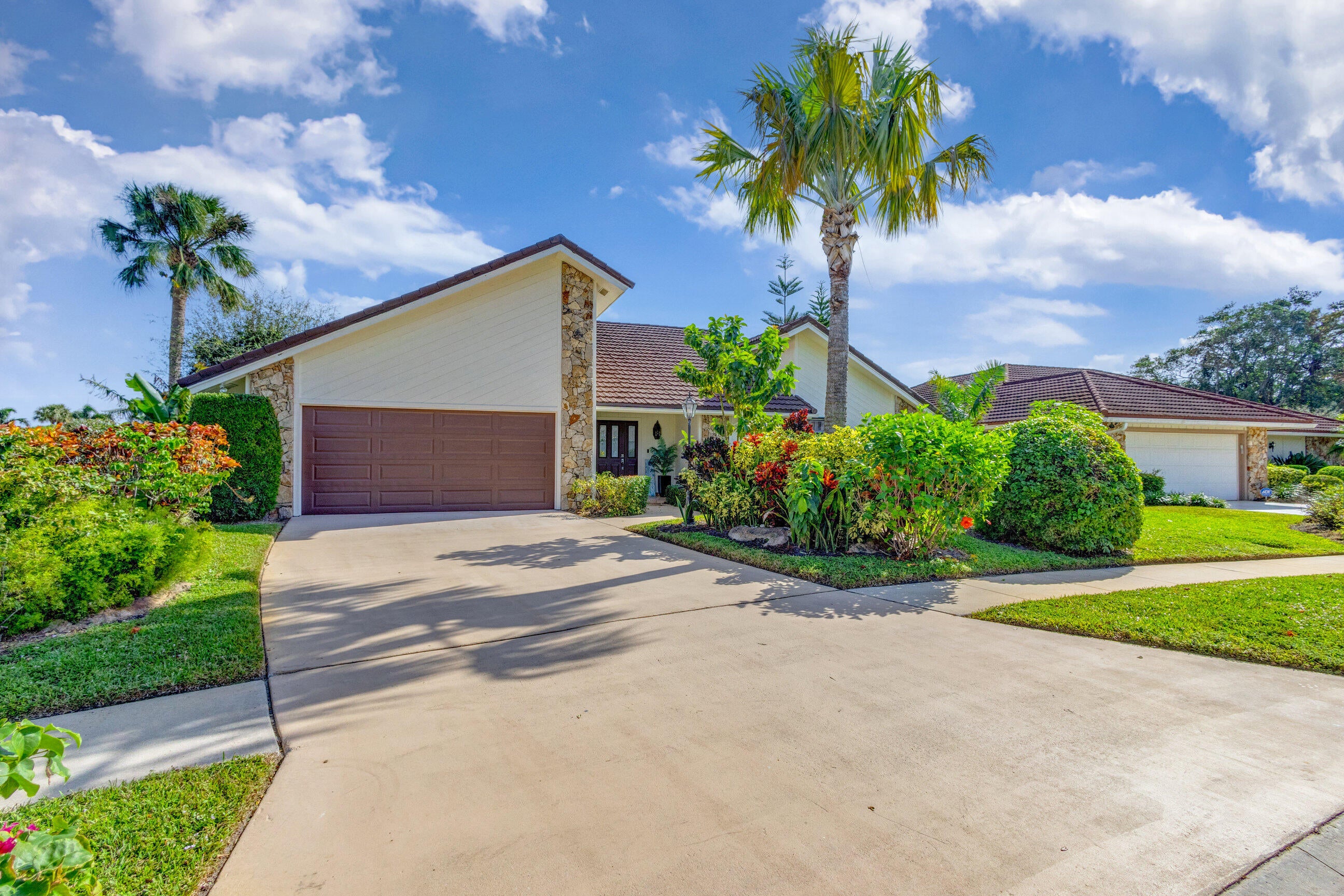 12870 La Rochelle Circle