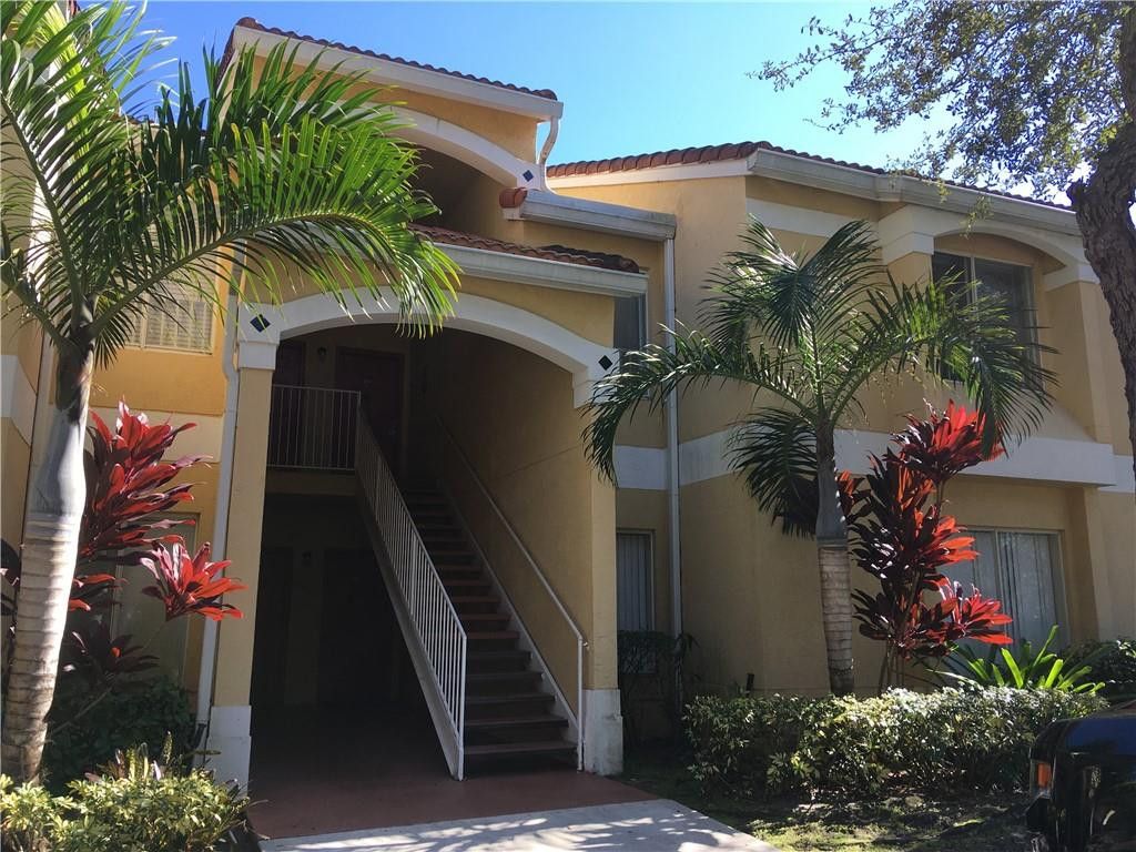 Photo of 2301 NW 33rd Street #109, Oakland Park, FL 33309 (MLS # F10549357)