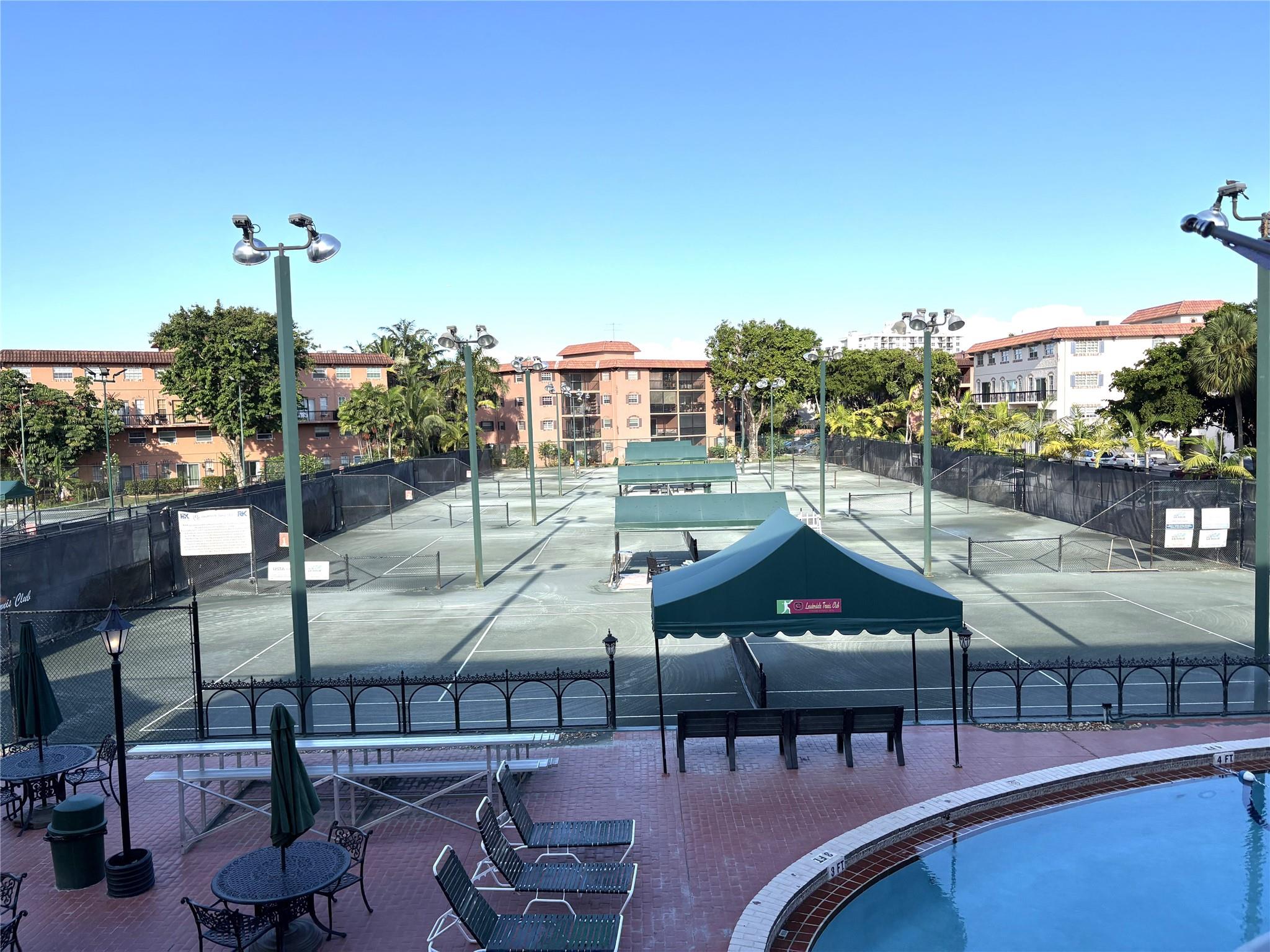 LAUDERDALE TENNIS CLUB - Residential