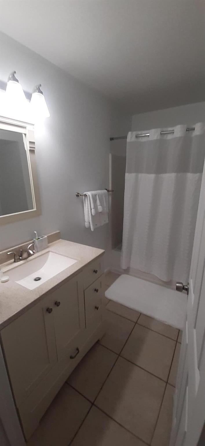 CASABLANCA ISLES CONDO - Residential