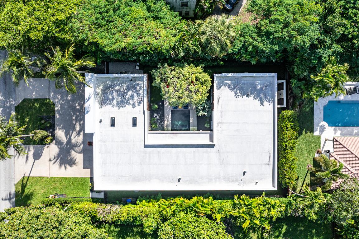 S/D OF 8-46-43, S 1/2 OF E 1/2 OF LOT 8 IN - Residential