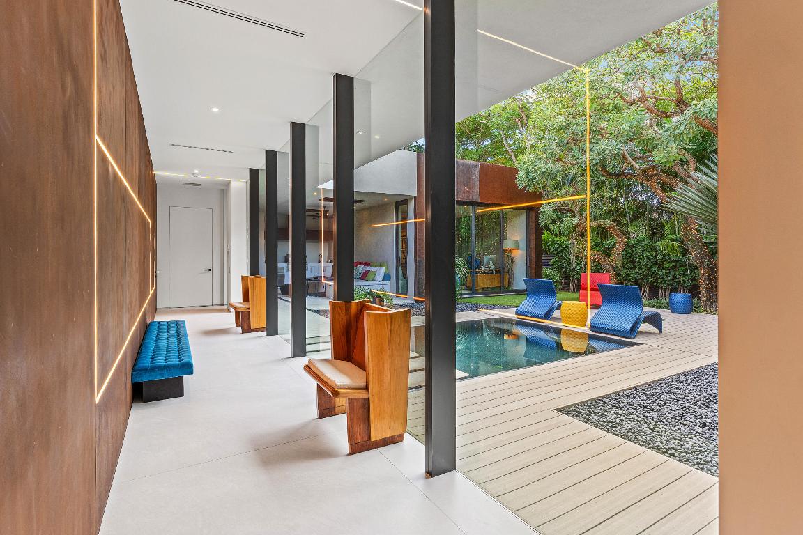 S/D OF 8-46-43, S 1/2 OF E 1/2 OF LOT 8 IN - Residential