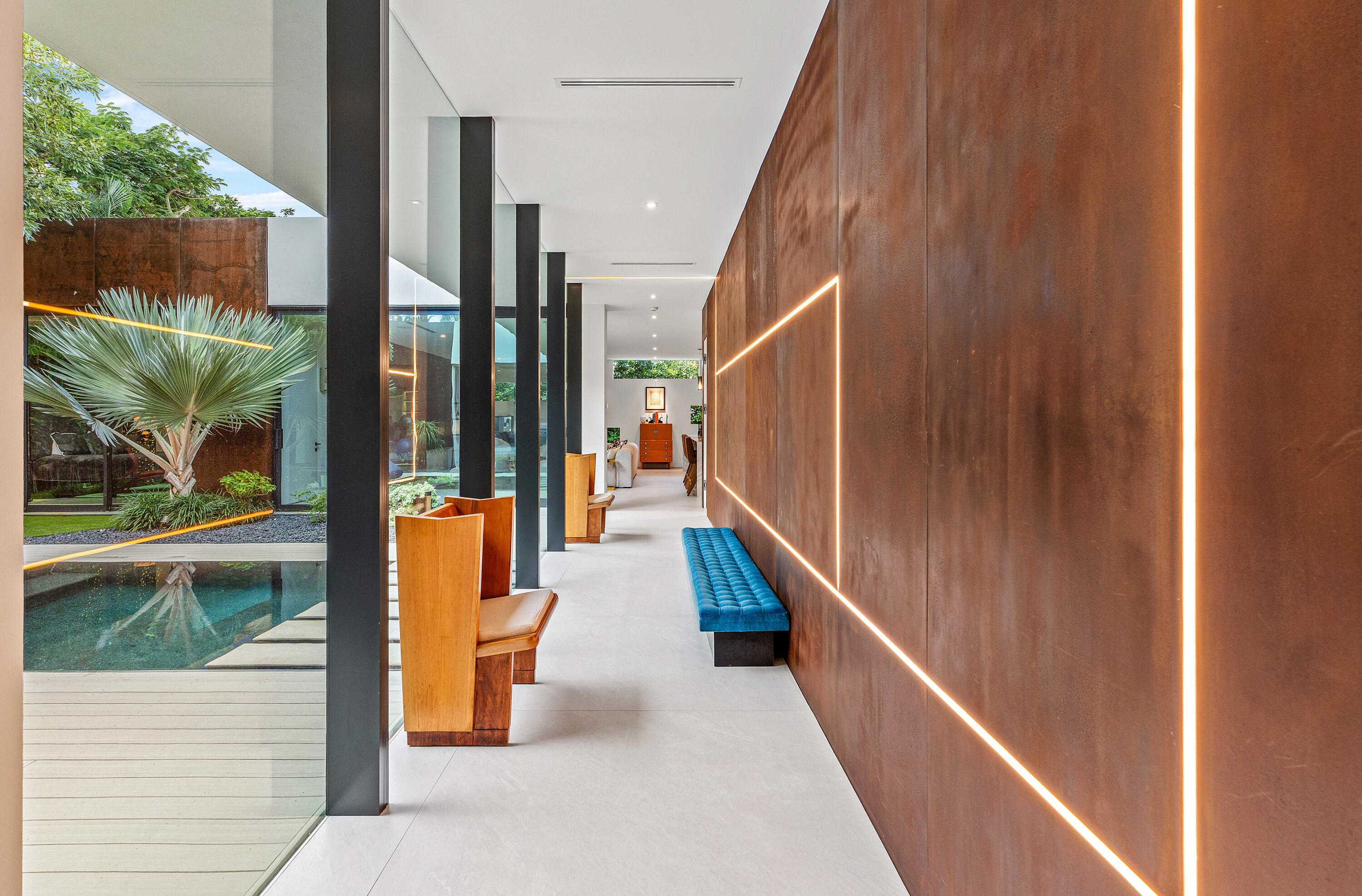 S/D OF 8-46-43, S 1/2 OF E 1/2 OF LOT 8 IN - Residential