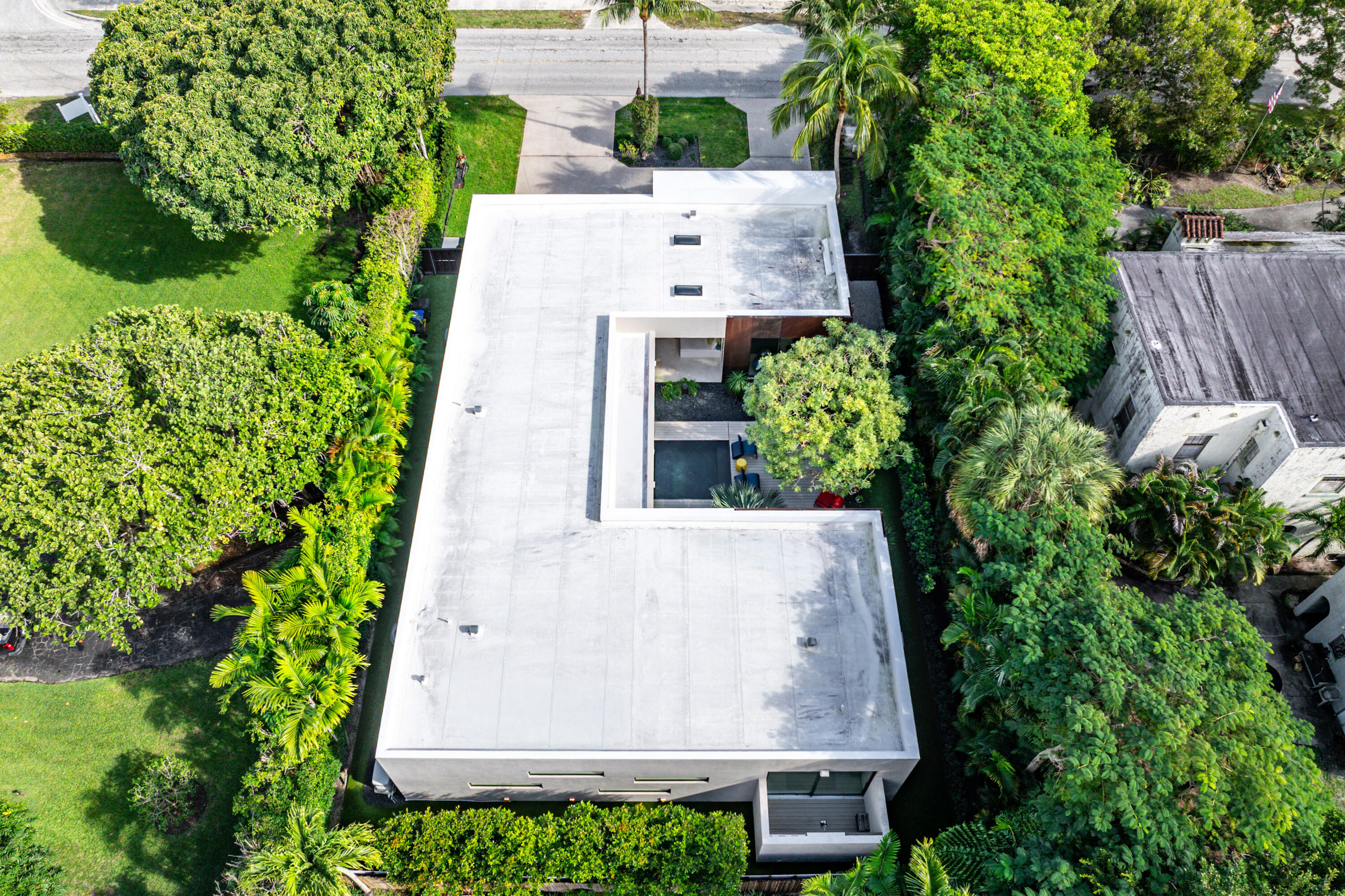 S/D OF 8-46-43, S 1/2 OF E 1/2 OF LOT 8 IN - Residential