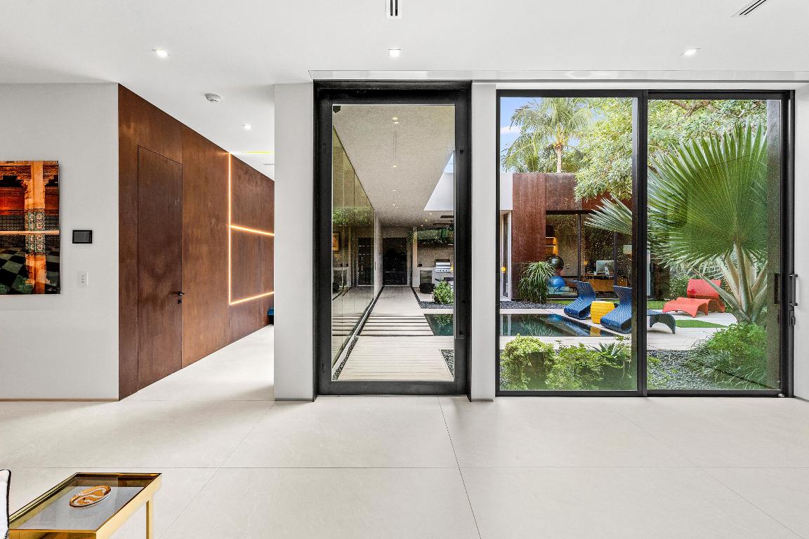 S/D OF 8-46-43, S 1/2 OF E 1/2 OF LOT 8 IN - Residential