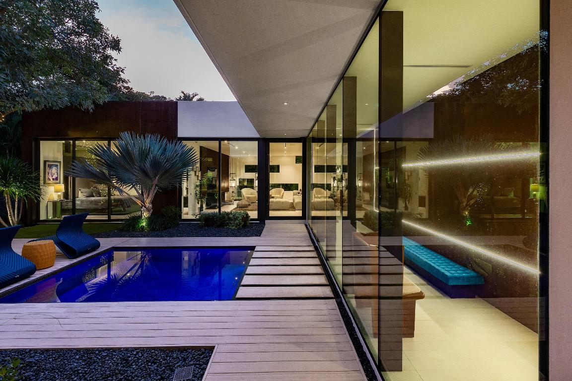 S/D OF 8-46-43, S 1/2 OF E 1/2 OF LOT 8 IN - Residential