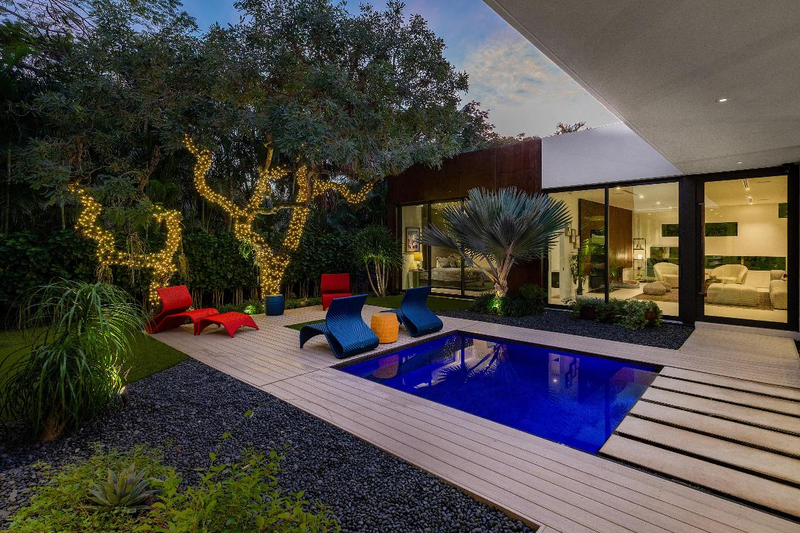 S/D OF 8-46-43, S 1/2 OF E 1/2 OF LOT 8 IN - Residential