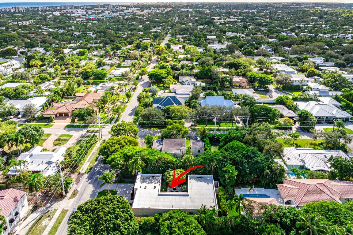 S/D OF 8-46-43, S 1/2 OF E 1/2 OF LOT 8 IN - Residential