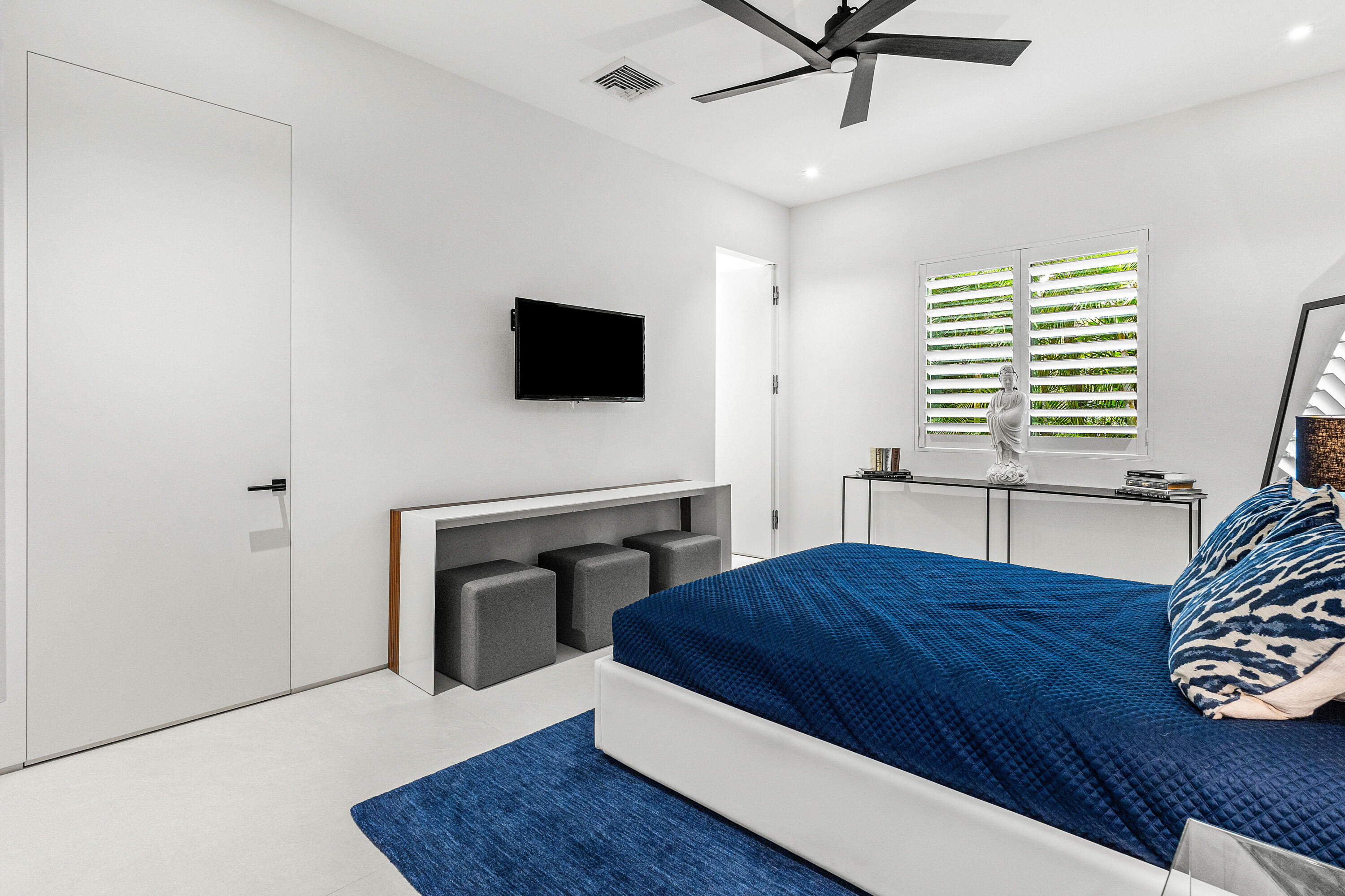 S/D OF 8-46-43, S 1/2 OF E 1/2 OF LOT 8 IN - Residential