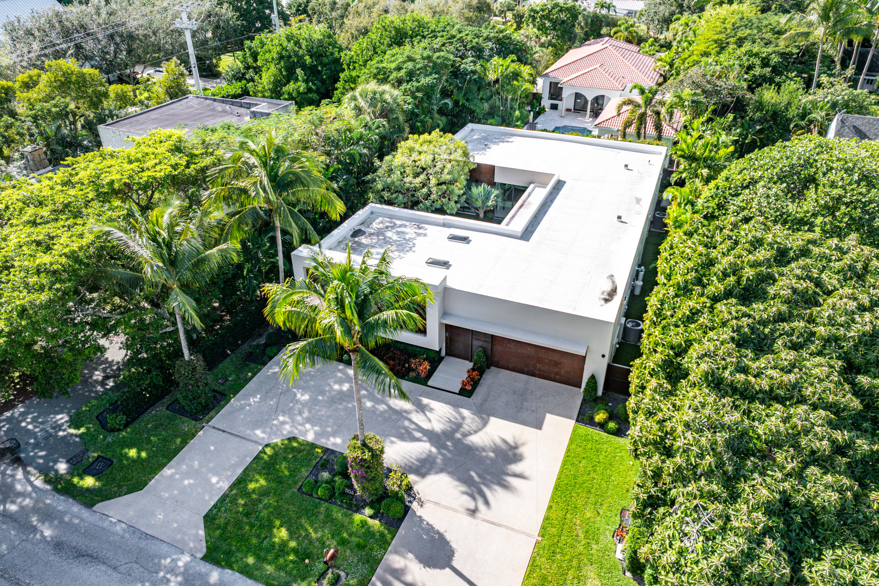 S/D OF 8-46-43, S 1/2 OF E 1/2 OF LOT 8 IN - Residential