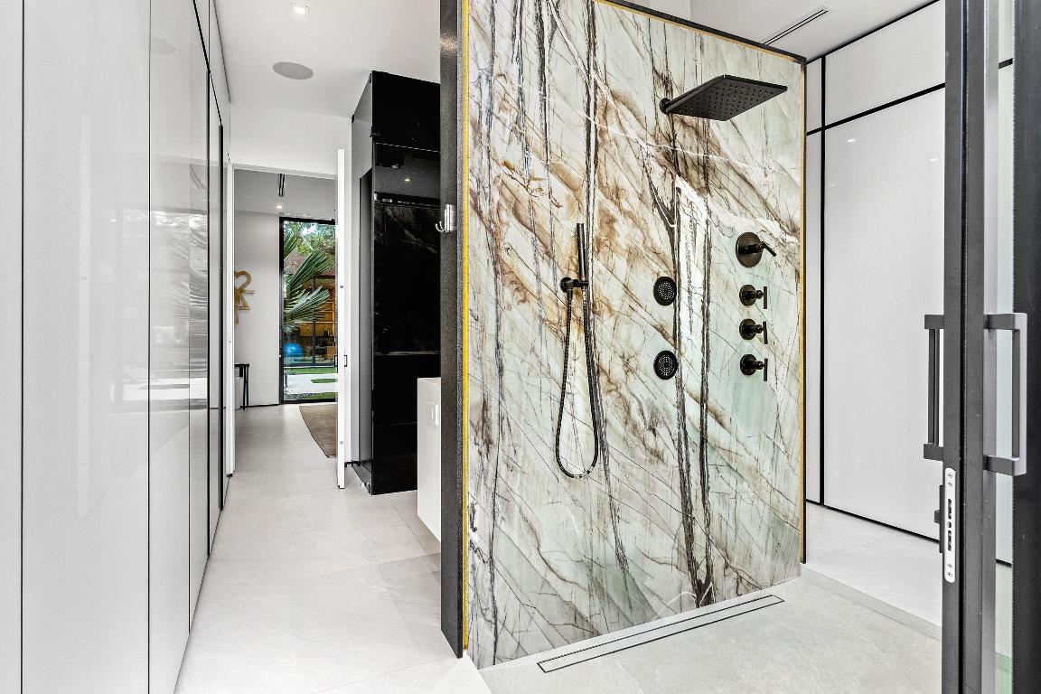 S/D OF 8-46-43, S 1/2 OF E 1/2 OF LOT 8 IN - Residential